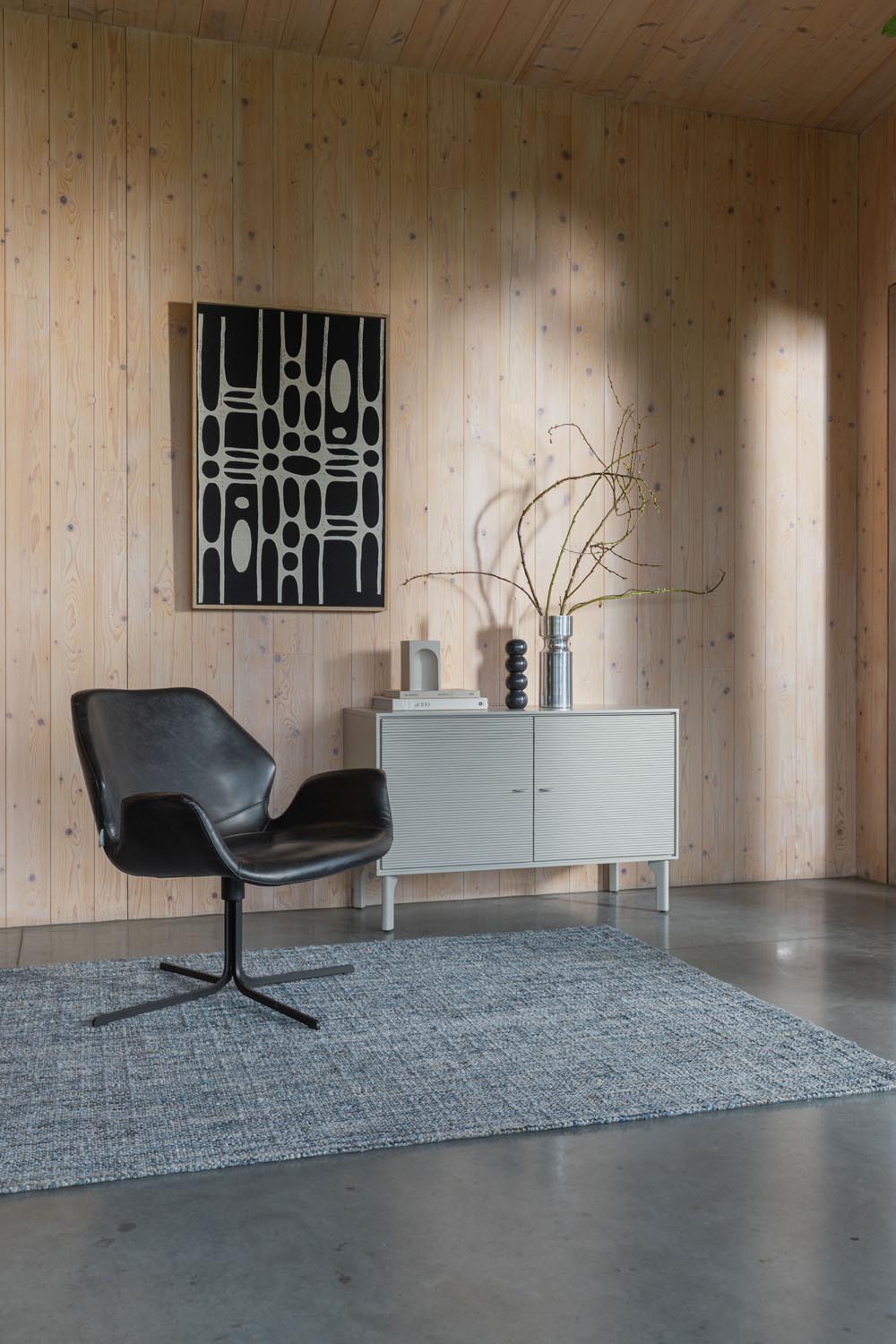 Entdecken Sie die Halo Wandkunst von Zuiver – ein harmonisches Design, das Licht und Schatten in Ihrem Zuhause vereint.