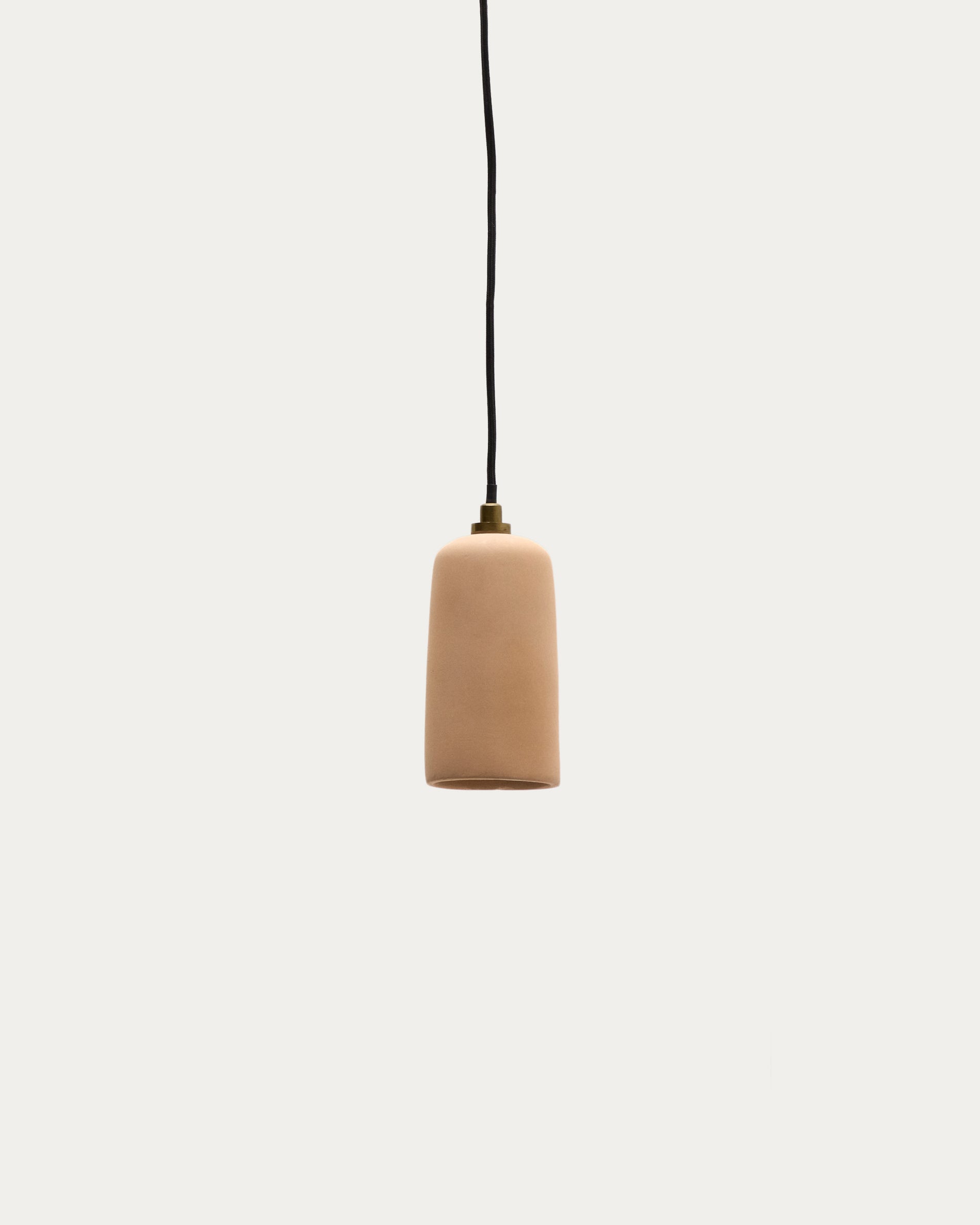 Deckenleuchte Madsen aus Terrakotta Ø 8 cm in Terrakotta präsentiert im Onlineshop von KAQTU Design AG. Lampenschirm ist von Kave Home