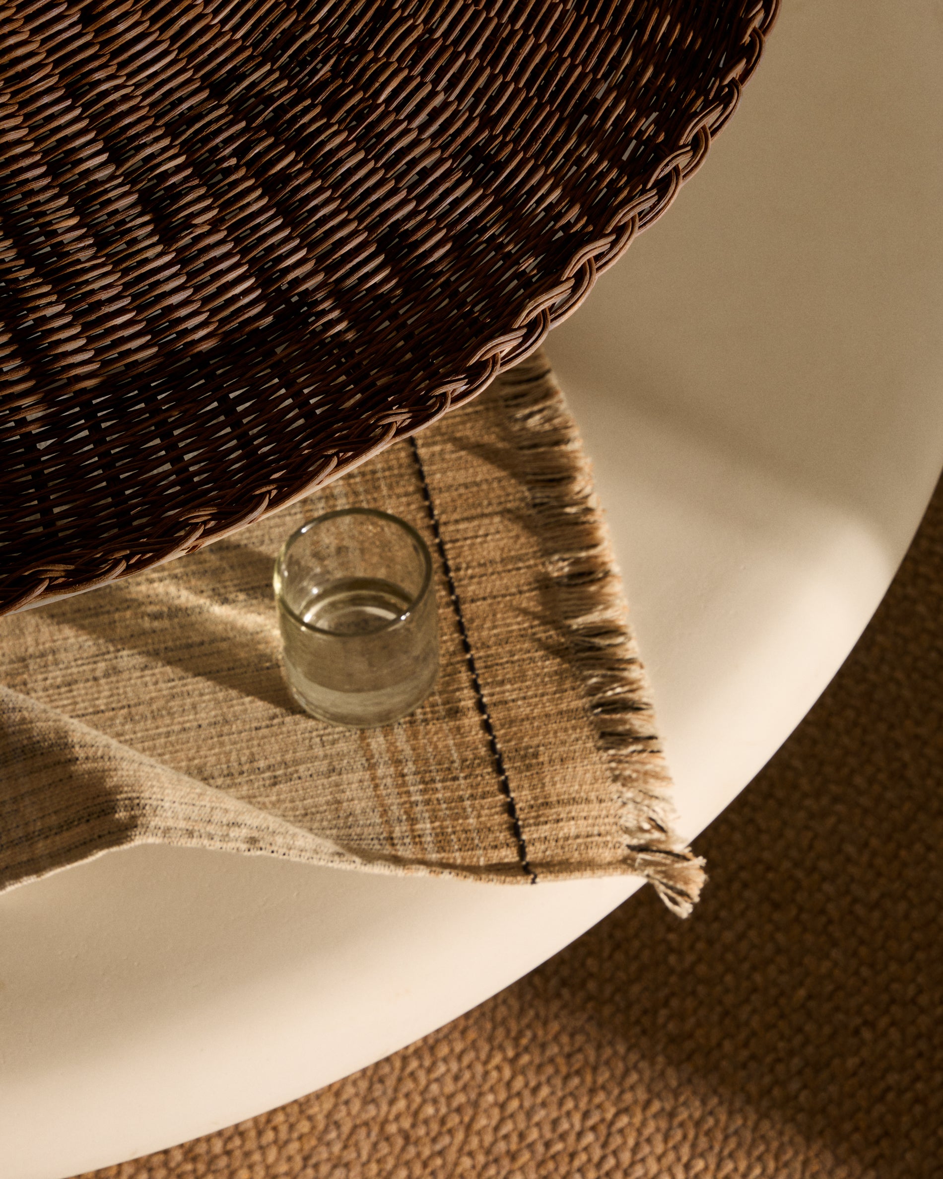 Lampenschirm für Deckenleuchte Bladia aus Rattan mit Finish in Braun Ø 90 cm in Braun präsentiert im Onlineshop von KAQTU Design AG. Lampenschirm ist von Kave Home