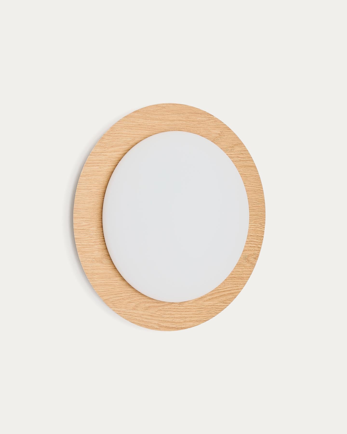 Deckenleuchte Novae aus gebürstetem Stahl in heller Holzoptik und mattiertem Glas, Ø 40 cm in Braun präsentiert im Onlineshop von KAQTU Design AG. Lampenschirm ist von Kave Home