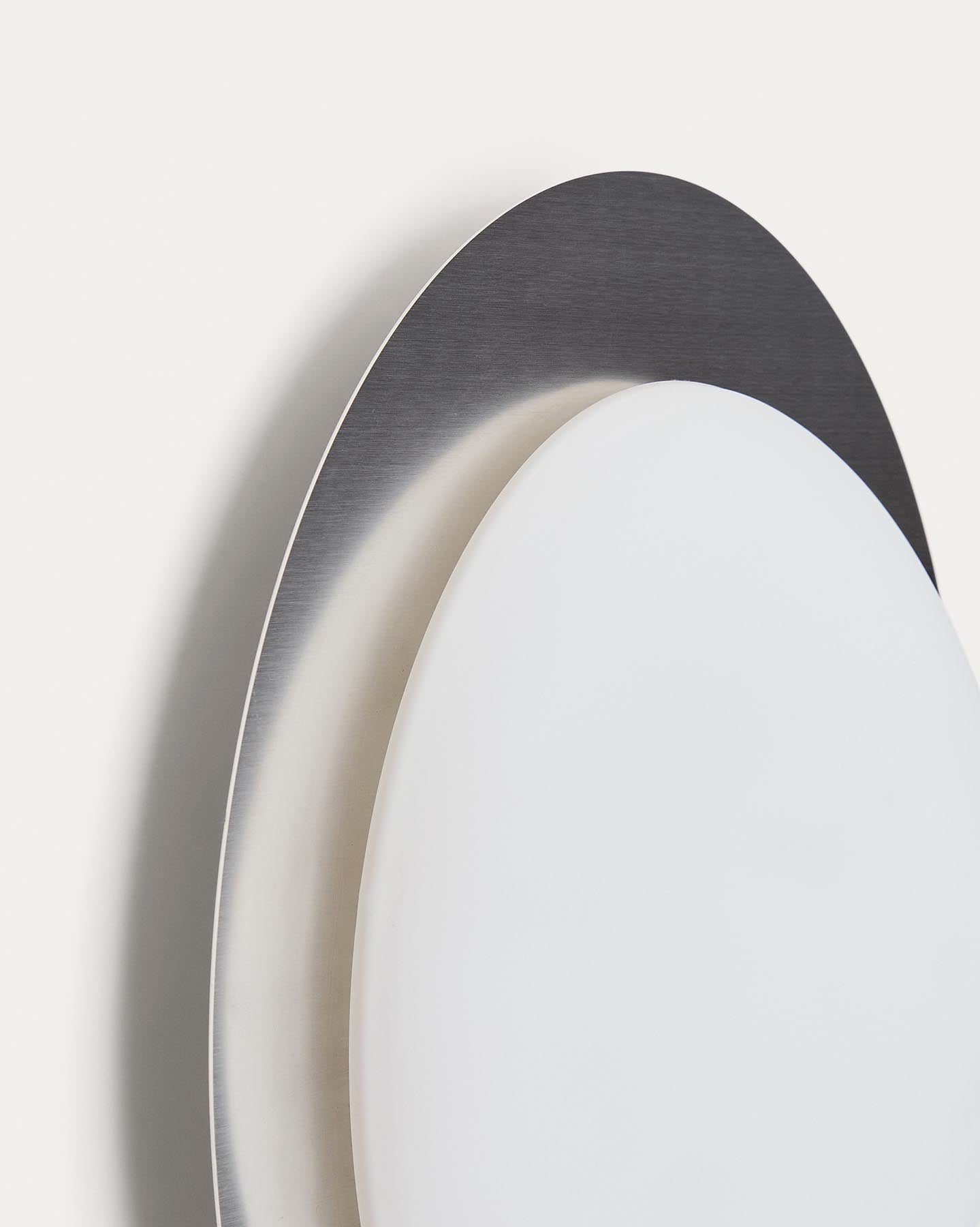 Deckenleuchte Novae aus hellgrauem gebürstetem Metall und mattiertem Glas, Ø 40 cm in Grau präsentiert im Onlineshop von KAQTU Design AG. Lampenschirm ist von Kave Home