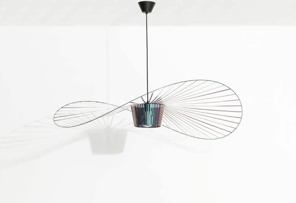Vertigo Pendellampe in Beetle präsentiert im Onlineshop von KAQTU Design AG. Pendelleuchte ist von Petite Friture