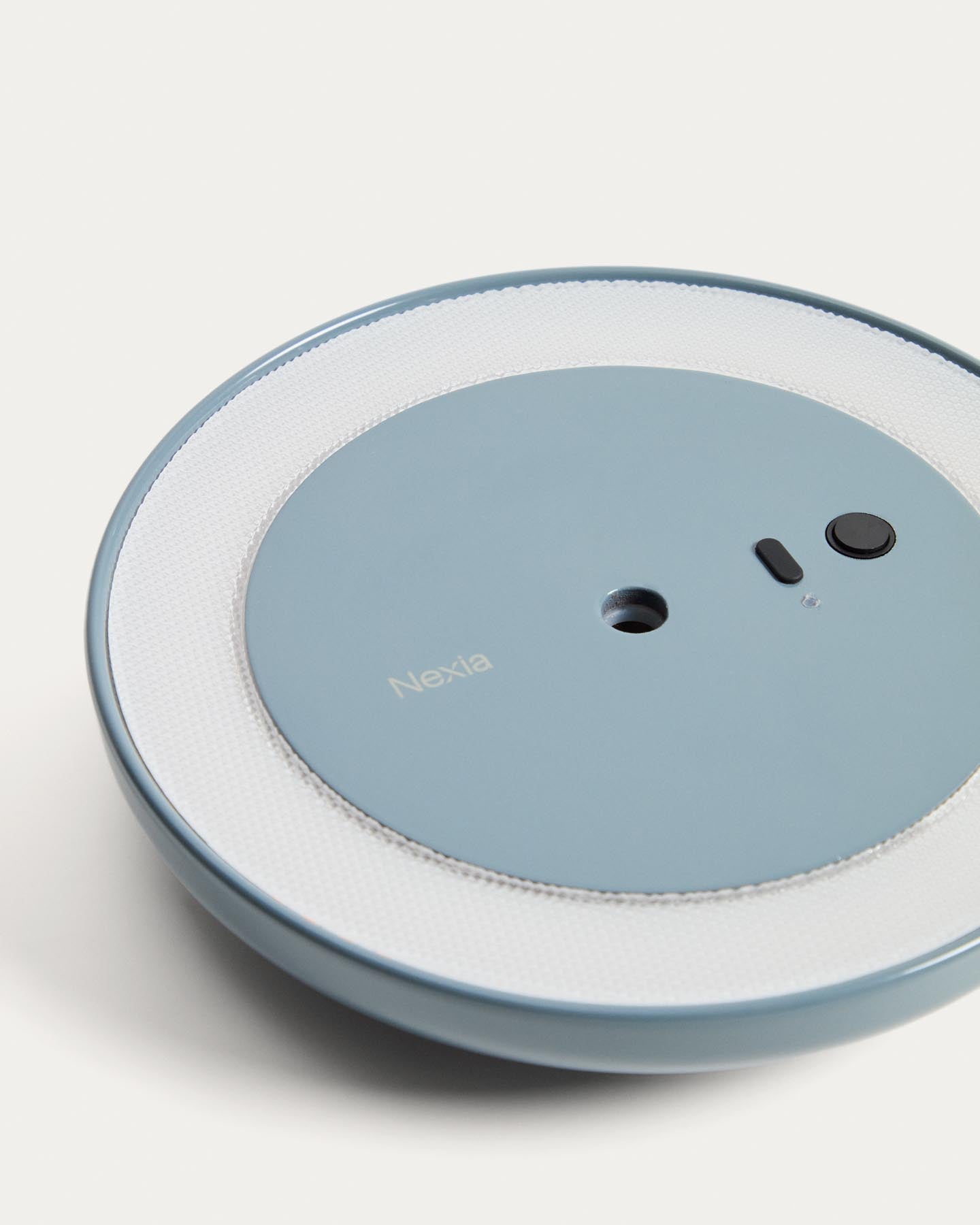 Tragbare Tischlampe Porte aus blauem Aluminium in Blau präsentiert im Onlineshop von KAQTU Design AG. Tischleuchte ist von Kave Home