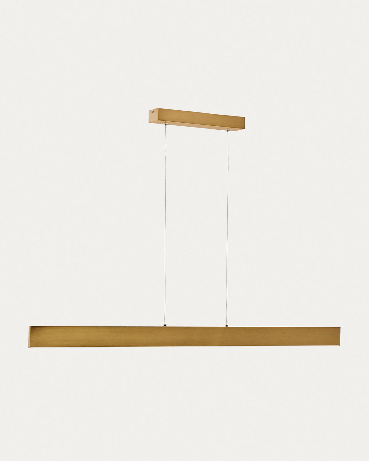 Pendelleuchte Boadella aus Aluminium mit goldfarbenem Finish in Gold präsentiert im Onlineshop von KAQTU Design AG. Pendelleuchte ist von Kave Home