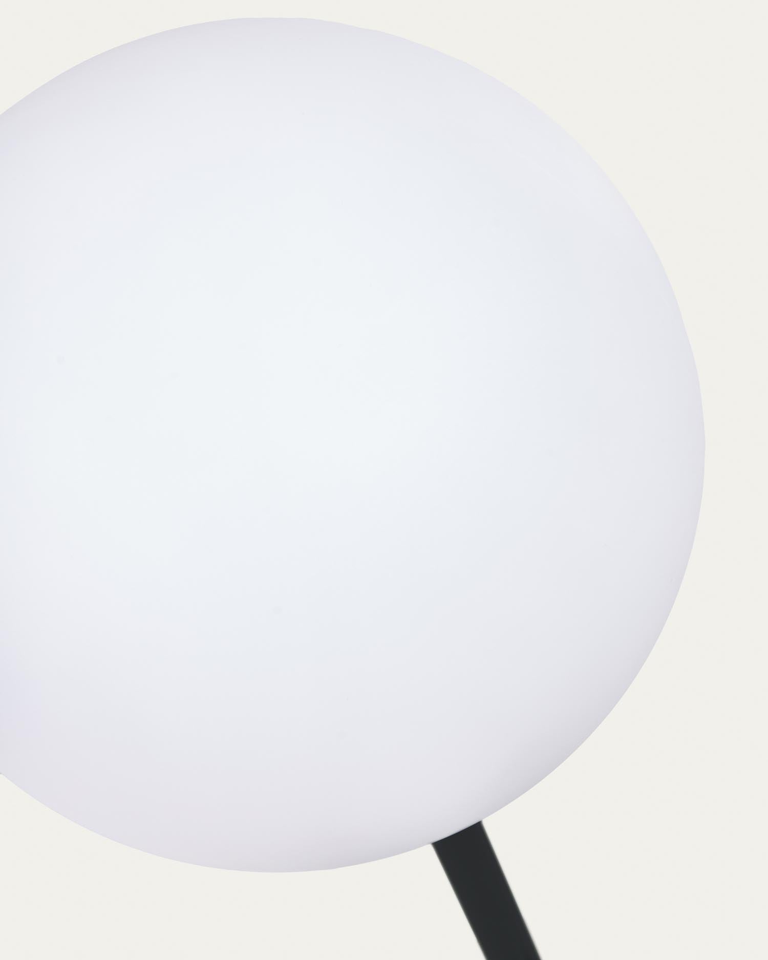 Moderne Solar-Stehlampe Dinesh in Schwarz, 120 cm hoch. Flexibel, nachhaltig und stilvoll für Garten, Terrasse und Balkon.