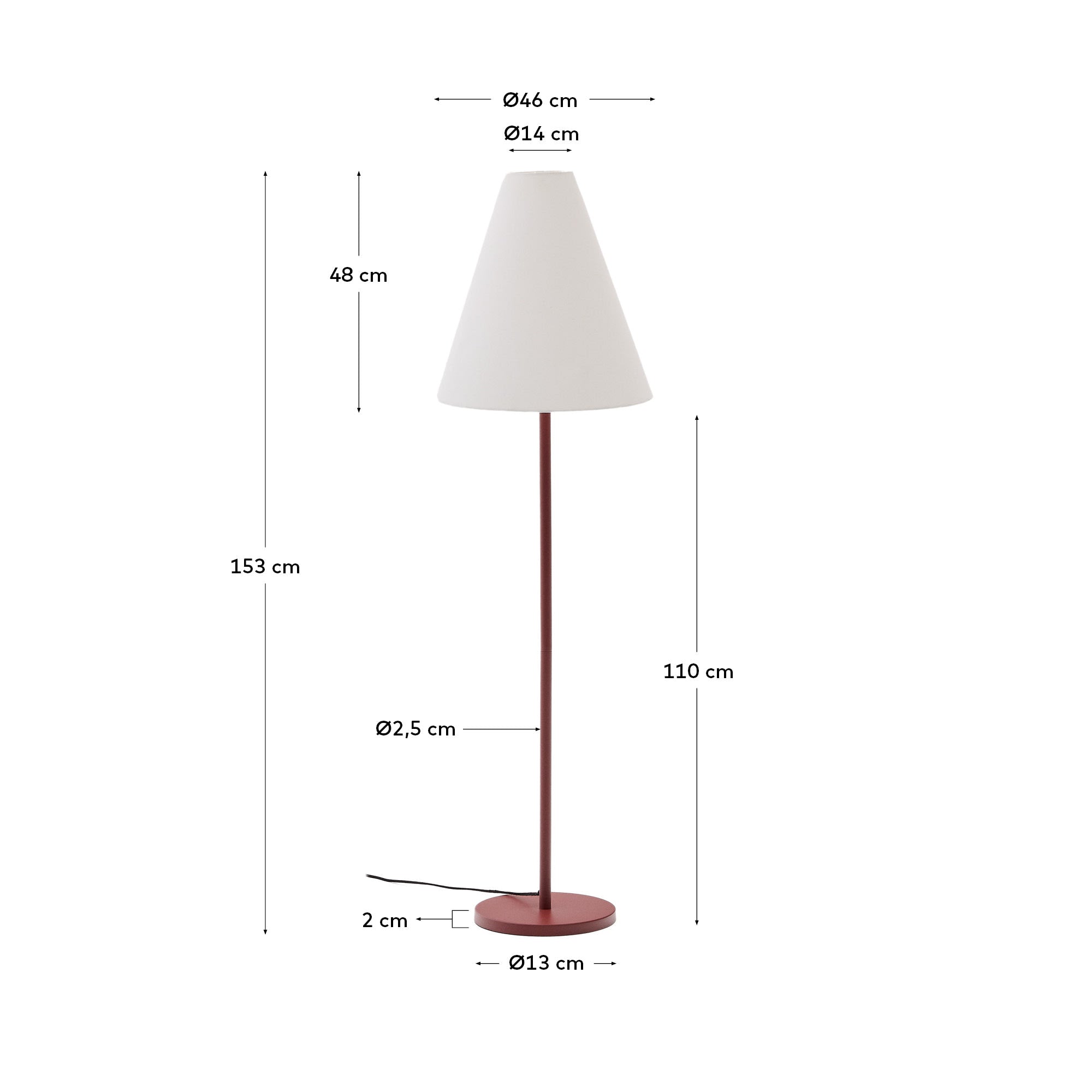 Elegante Stehlampe Navat von Kave Home: Metall mit warmem Terrakotta-Finish, stabiler Holzfuß, vielseitig einsetzbar für jeden Wohnstil.