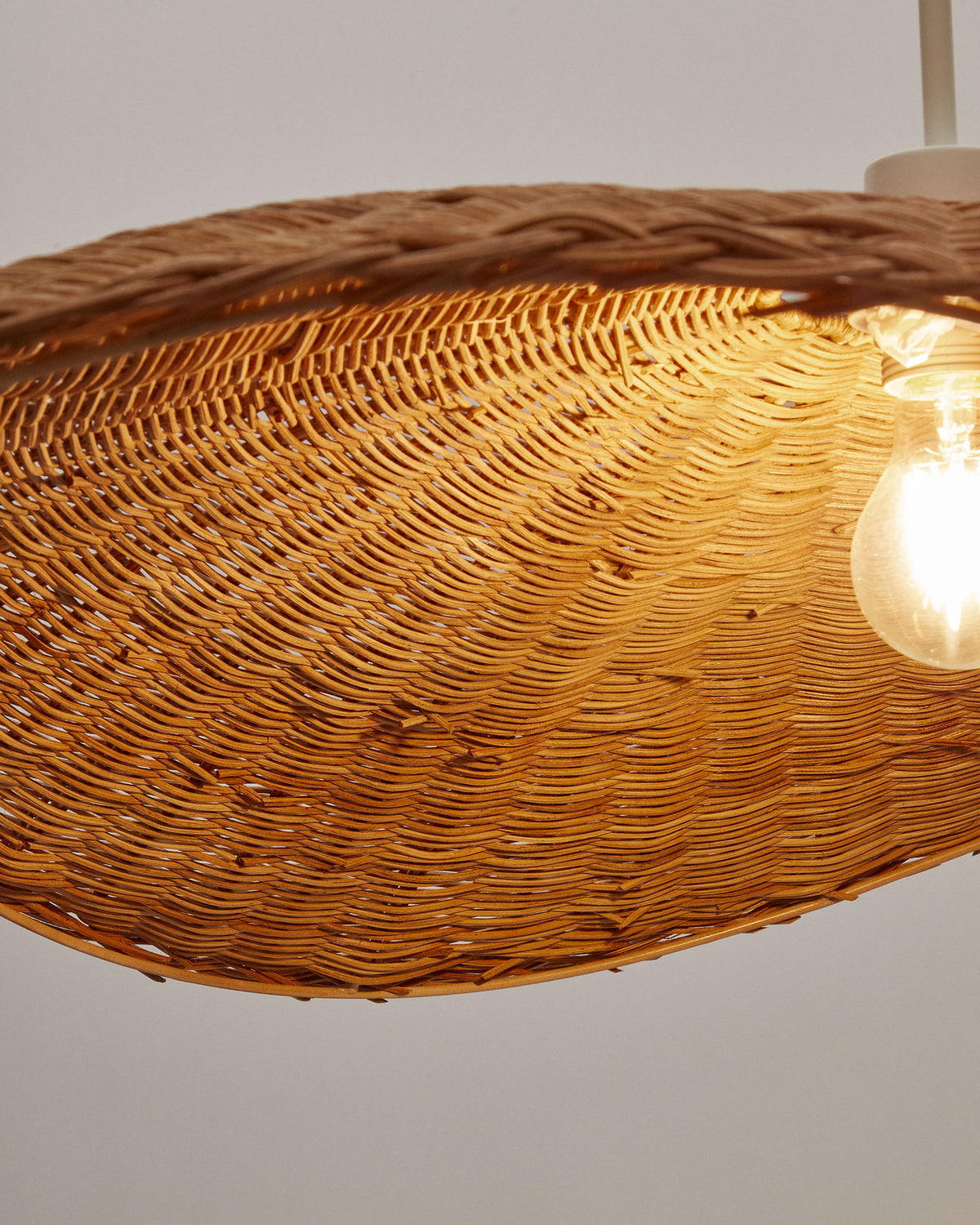 Bisbal Lampenschirm für Pendelleuchte aus Rattan mit natürlichem Finish Ø 80 cm in Natur präsentiert im Onlineshop von KAQTU Design AG. Lampenschirm ist von Kave Home
