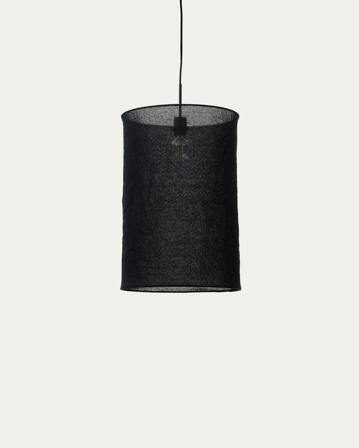Mariela Schirm für Deckenlampe aus Leinen mit schwarzem Finish Ø 40 x 60 cm in Schwarz präsentiert im Onlineshop von KAQTU Design AG. Lampenschirm ist von Kave Home