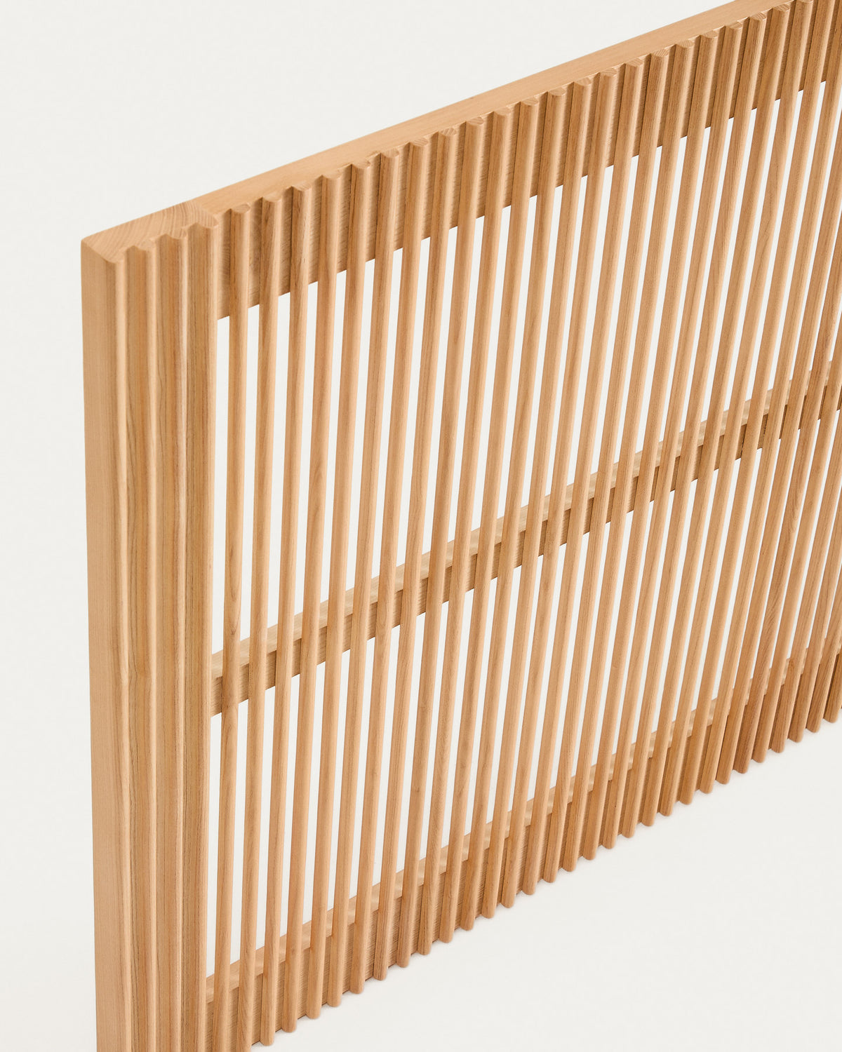 Bettkopfteil Beyla aus massivem Eschenholz für Betten bis zu 160 cm FSC 100 % in Natur präsentiert im Onlineshop von KAQTU Design AG. Bett ist von Kave Home