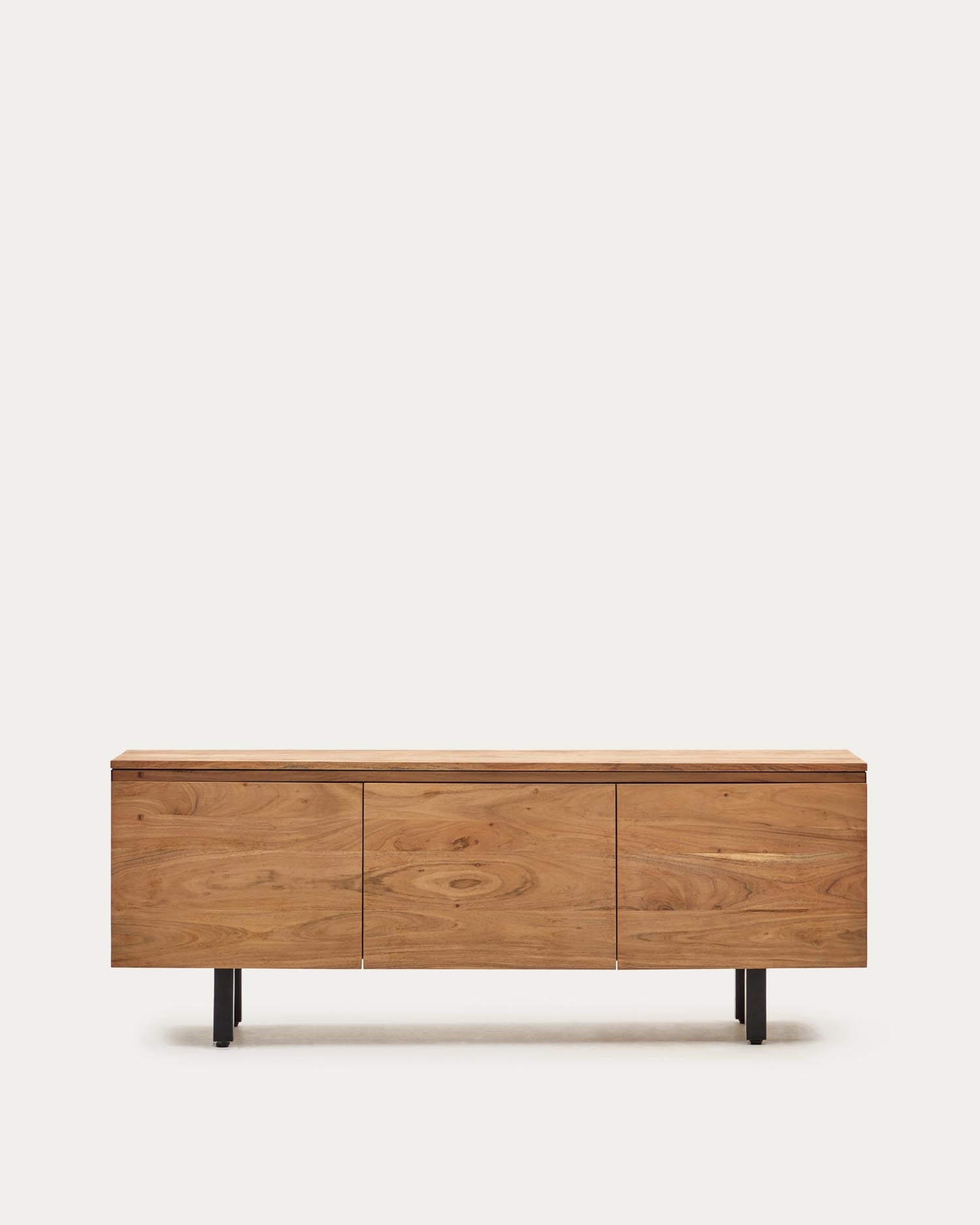 Erleben Sie das elegante 3-türige TV-Möbel Uxue aus massivem Akazienholz mit gebleichtem Finish – ein zeitloses Highlight für Ihr Zuhause.