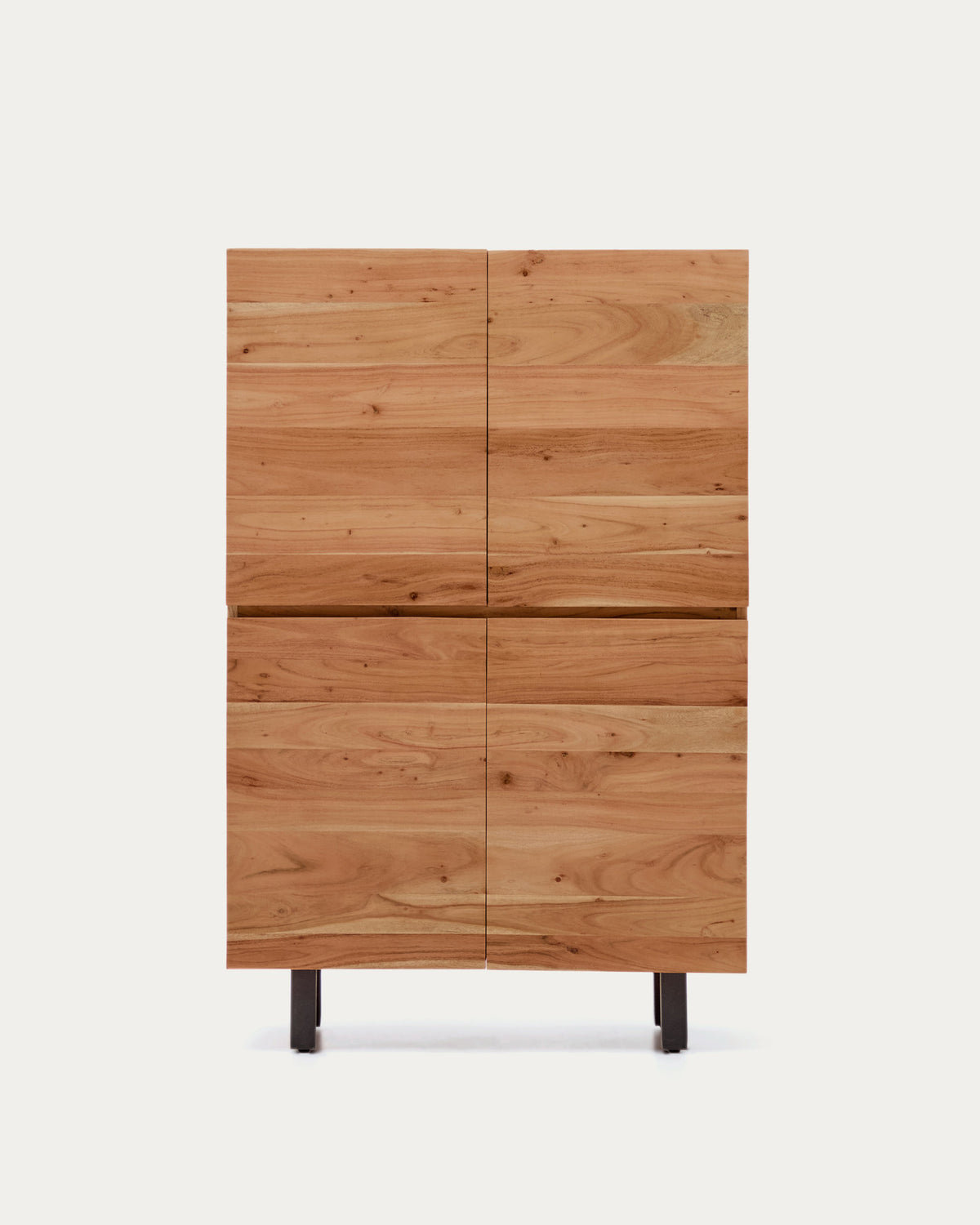 4-türiges Highboard Uxue aus massivem Akazienholz mit gebleichtem Finish und schwarzem Stahl 100 x 155 cm in Beige präsentiert im Onlineshop von KAQTU Design AG. High-Sideboard ist von Kave Home
