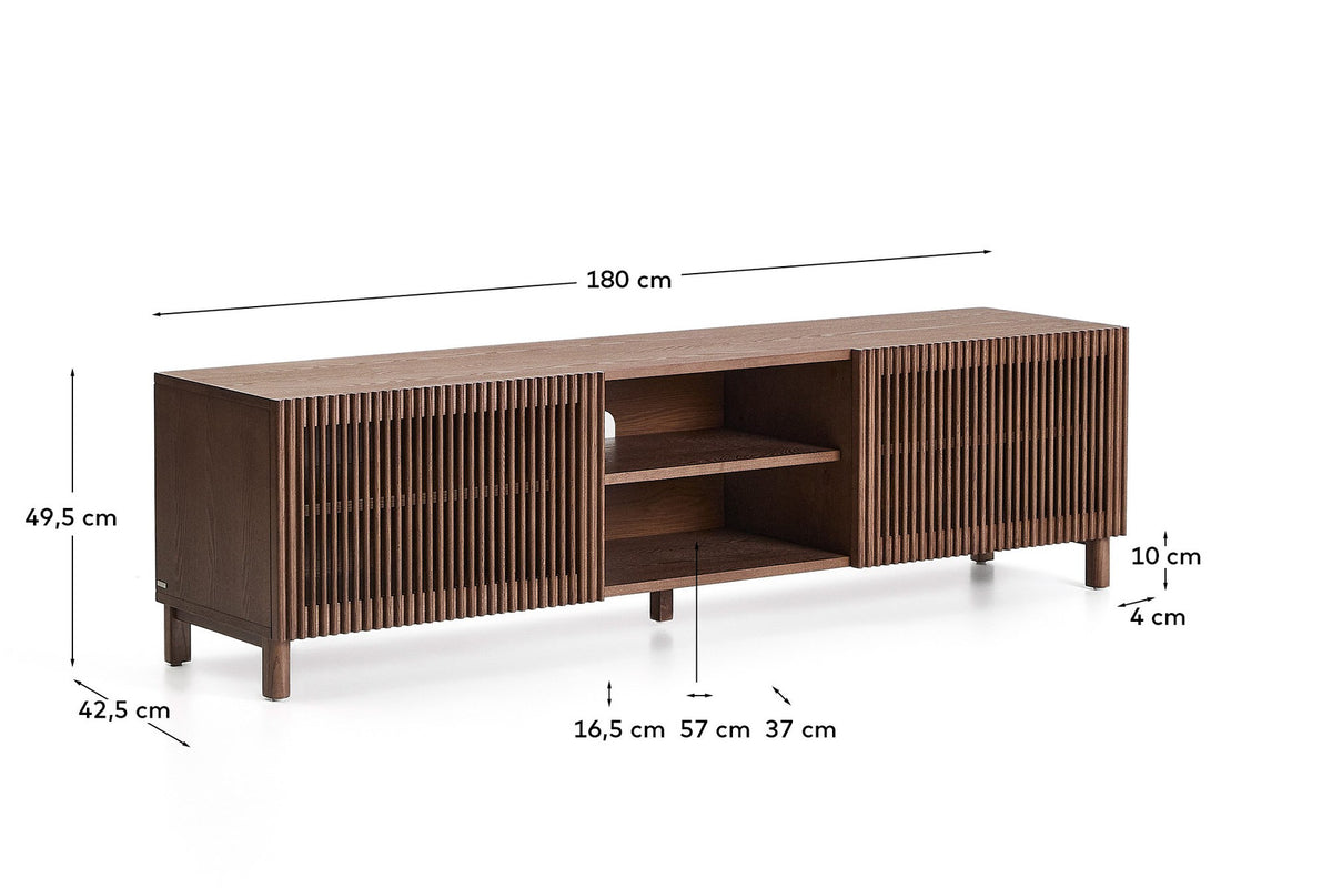 TV-Möbel Beyla mit 2 Türen aus Eschenfurnier und Massivholz aus Esche mit nussbaumfarbenem Finish 180 x 49,5 cm FSC 100% in Dunkelbraun präsentiert im Onlineshop von KAQTU Design AG. TV-Möbel ist von Kave Home