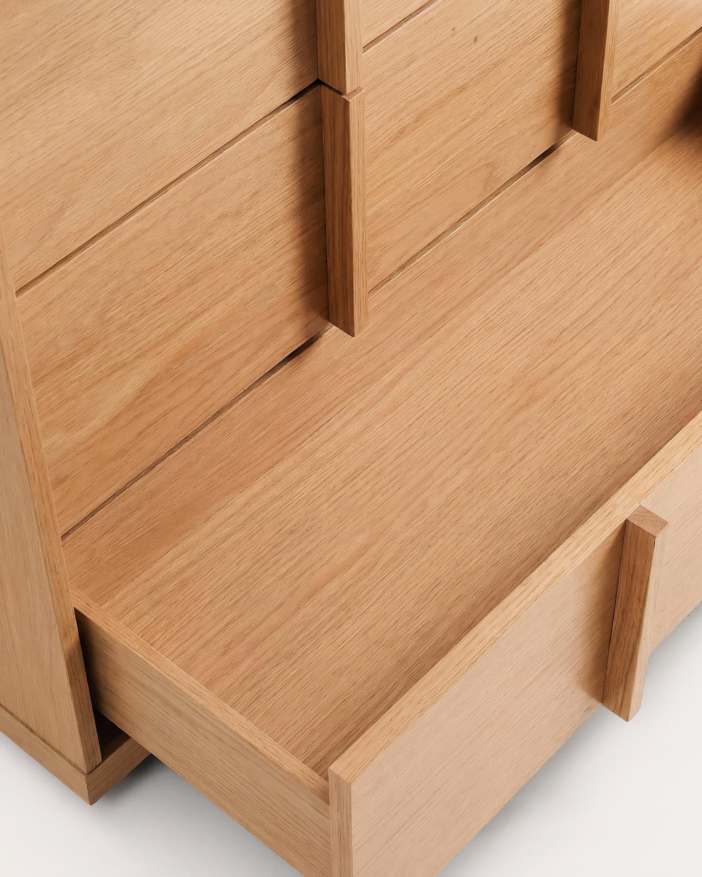 Kommode Onix 3 mit Schubladen aus Eichenfurnier Naturton-Finish 100 x 78 cm FSC Mix Credit in Natur präsentiert im Onlineshop von KAQTU Design AG. Kommode ist von Kave Home