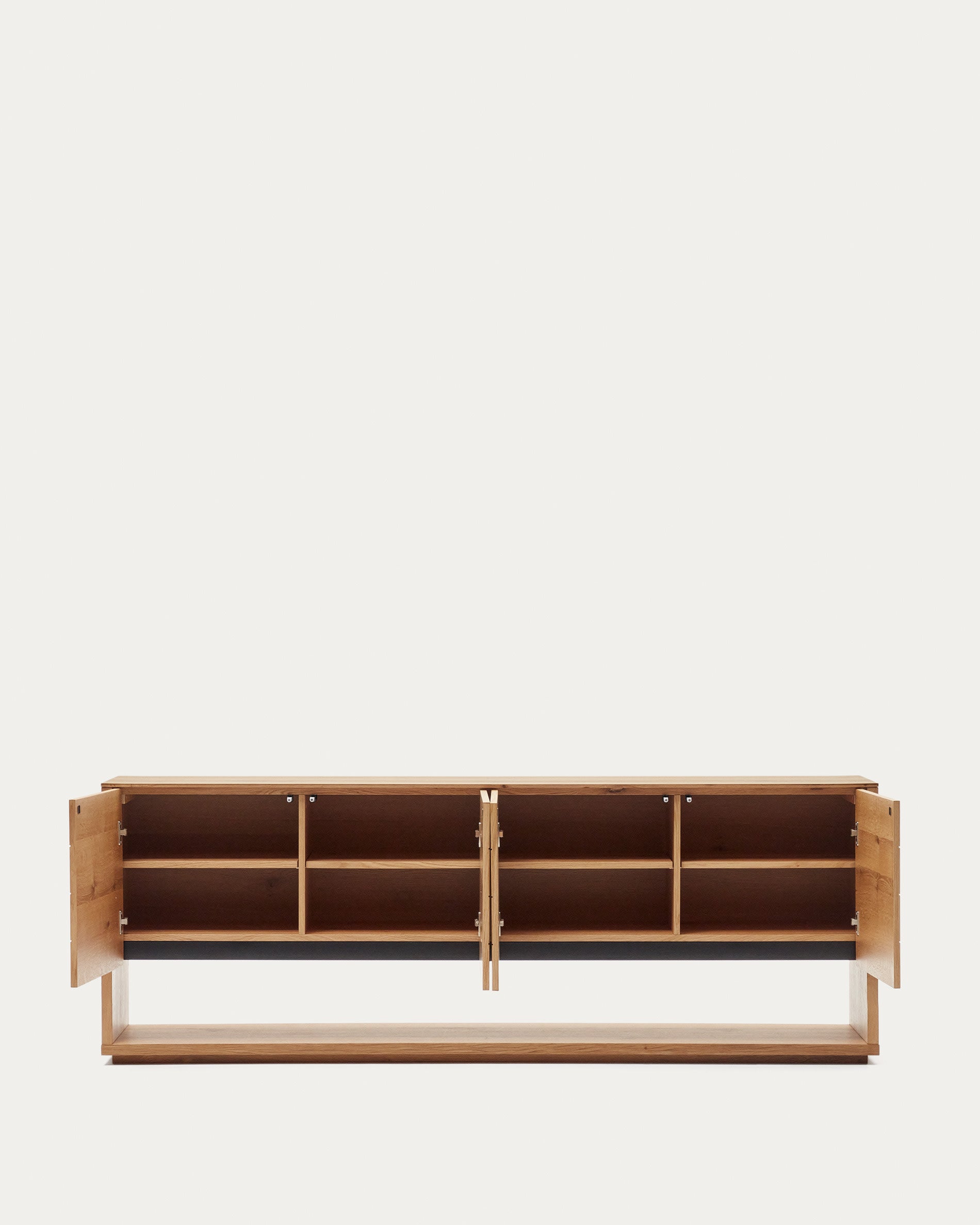 Alguema Sideboard: 4 Türen, Eichenfurnier, 200x74 cm, Kave Home.