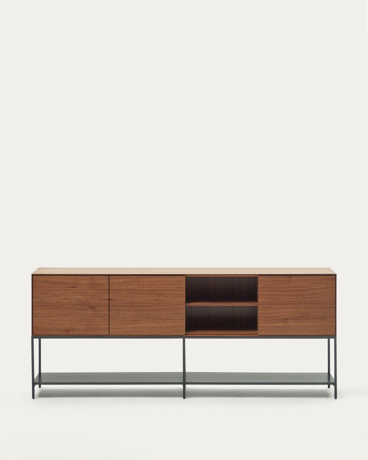 Vedrana Sideboard 3 Türen aus Nussholzfurnier und Stahlbeine in Schwarz 195 x 80 cm in Natur, Schwarz präsentiert im Onlineshop von KAQTU Design AG. Sideboard ist von Kave Home