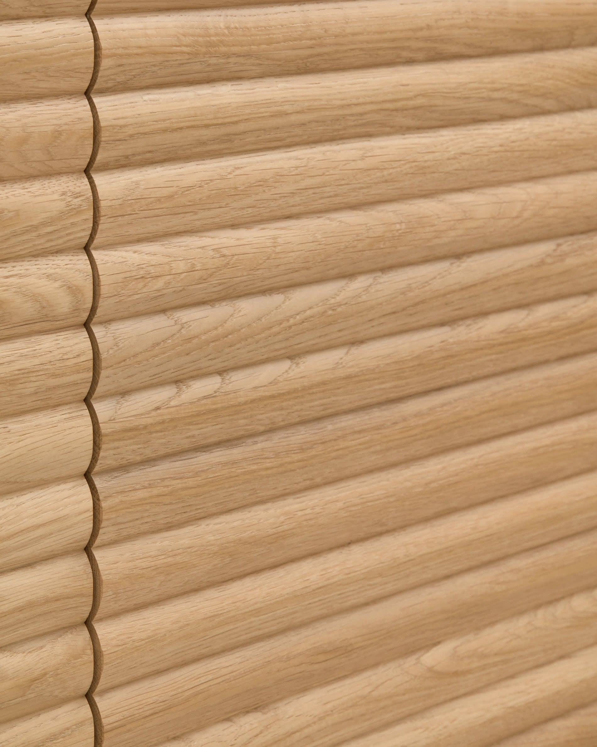 Stilvolles Lenon Highboard von Kave Home, 4 Türen, aus hochwertiger Eiche und Eichenfurnier, 104,5 x 144 cm, ideal für nachhaltige Einrichtung.