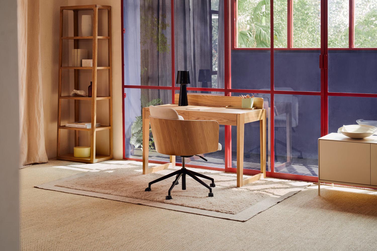 Elegantes Maymai Regal aus Eichenholz, 60x193 cm, von Kave Home. Perfekt für stilvolle und moderne Einrichtung.