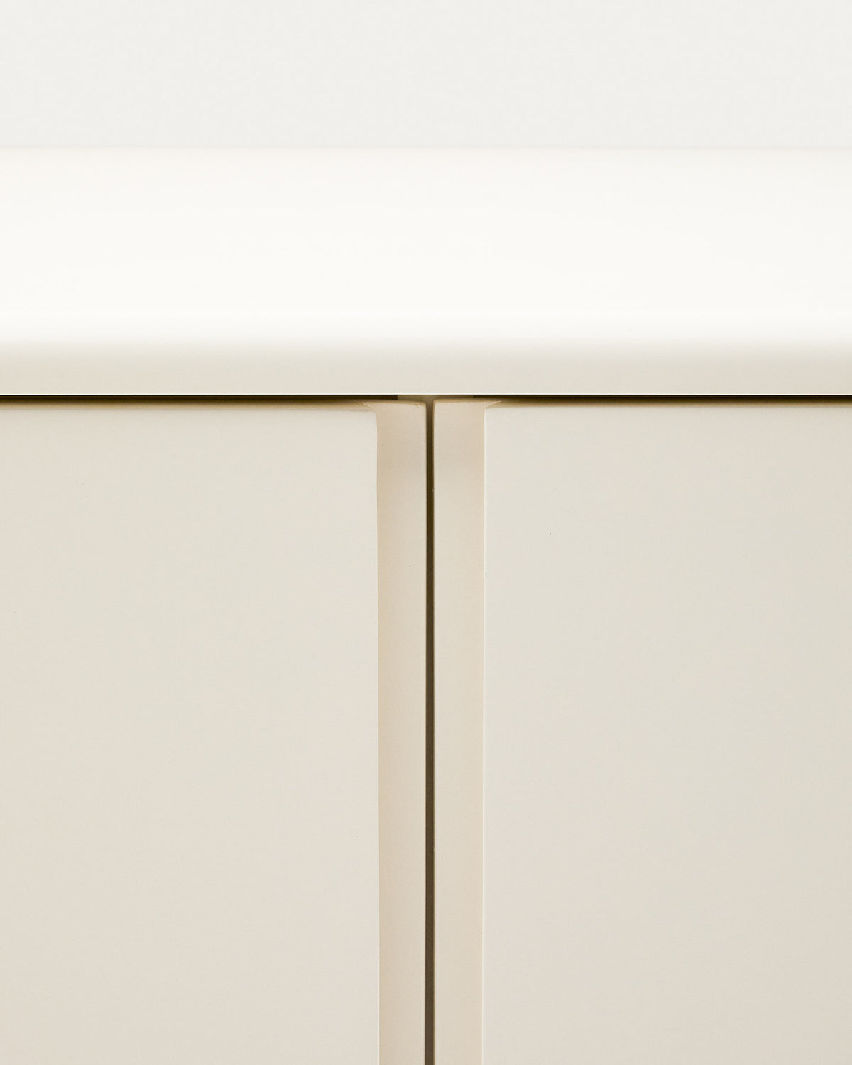 Badezimmermöbel Salaya aus Eschenschichtholz mit beigefarbener Lackierung 90 x 45 cm in Beige präsentiert im Onlineshop von KAQTU Design AG. Wandschrank ist von Kave Home
