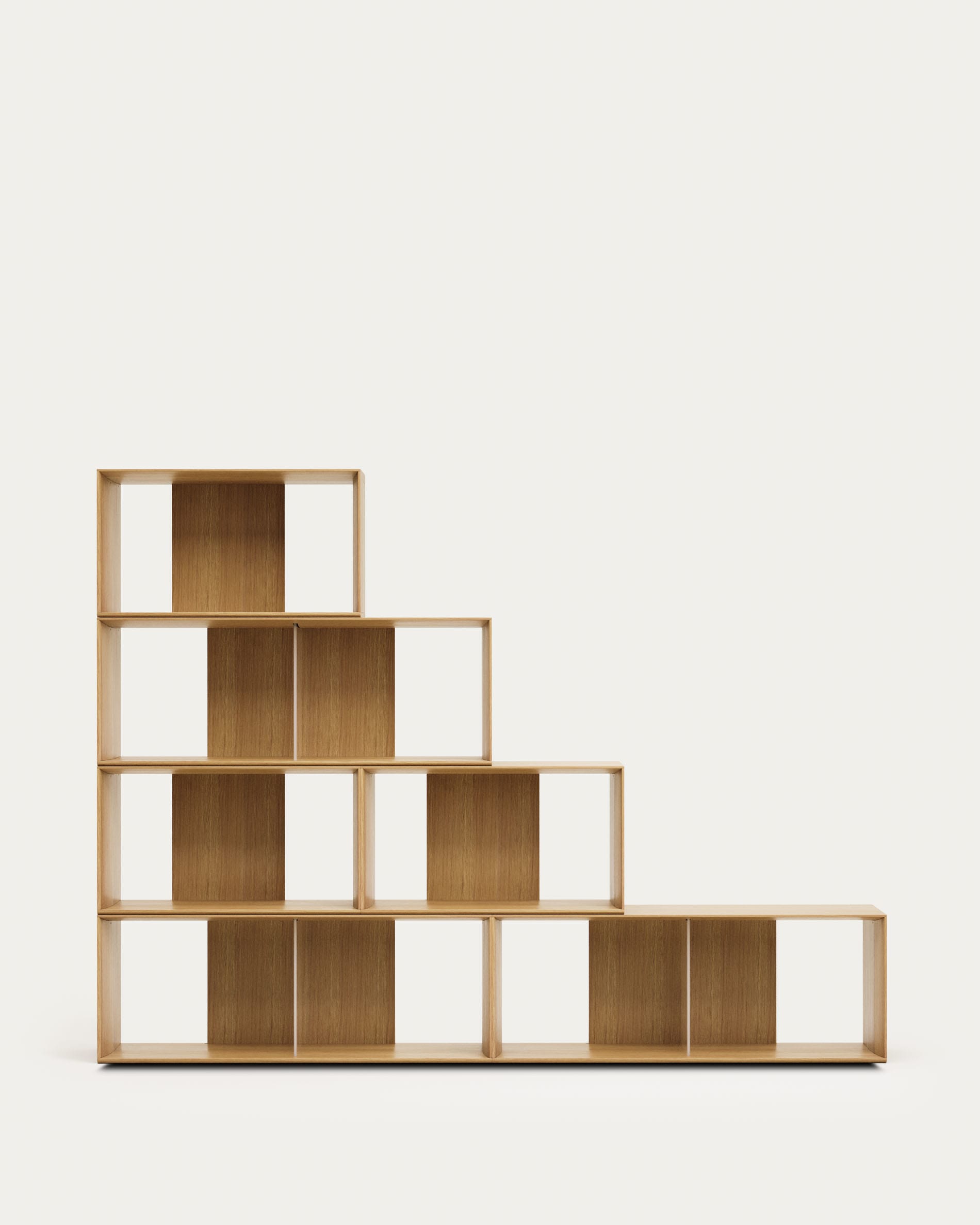 Elegantes Set aus 6 modularen Regalen aus Eichenfurnier, 168x114 cm, perfekt für flexible und stilvolle Einrichtungslösungen.