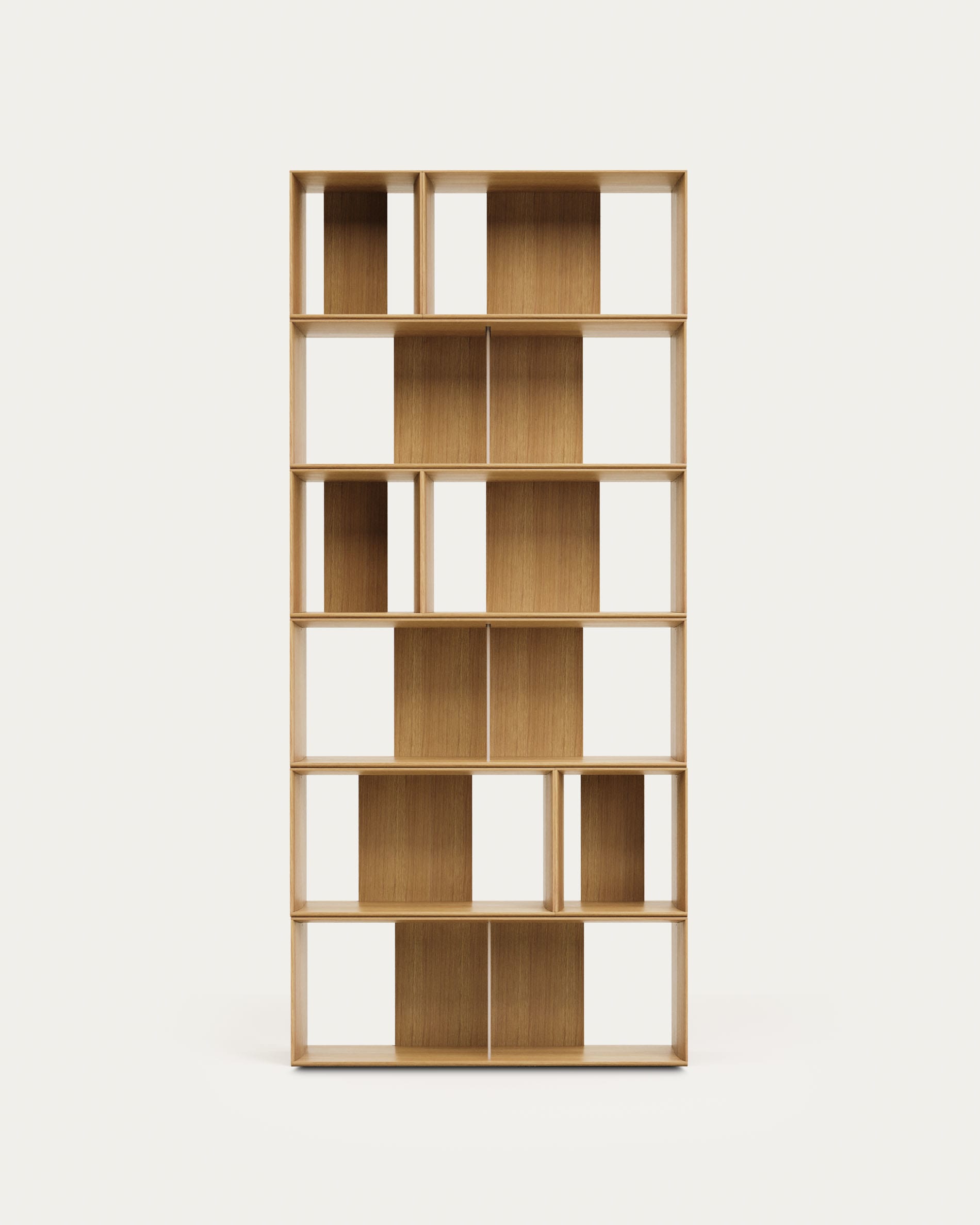 Das Litto Set umfasst 9 modulare Regale aus Eichenfurnier, perfekt für elegante und anpassbare Organisation in Ihrem Zuhause.