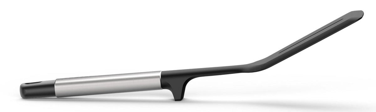 Elevate Silikon Pfannenwender mit Schlitz Stahl in Schwarz präsentiert im Onlineshop von KAQTU Design AG. Pfannenwender ist von Joseph Joseph