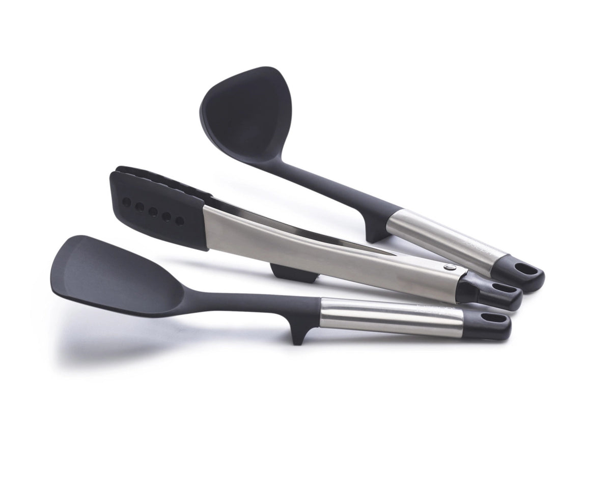 Elevate Fusion 3tlg. Silikon-Set mit Ständer in Schwarz präsentiert im Onlineshop von KAQTU Design AG. Kochbesteck ist von Joseph Joseph