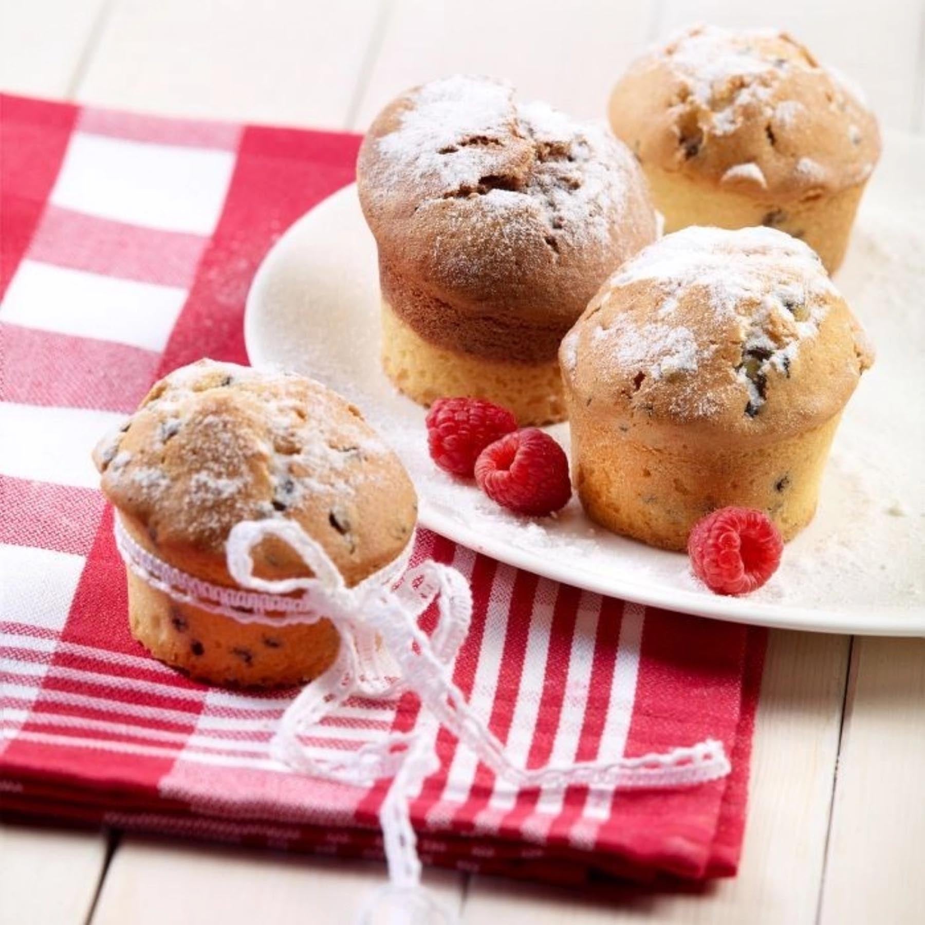 Silikon Muffinbackform in leuchtendem Rot für 6 Muffins, ideal für kreative Backprojekte. Hochwertige Qualität von Westmark.