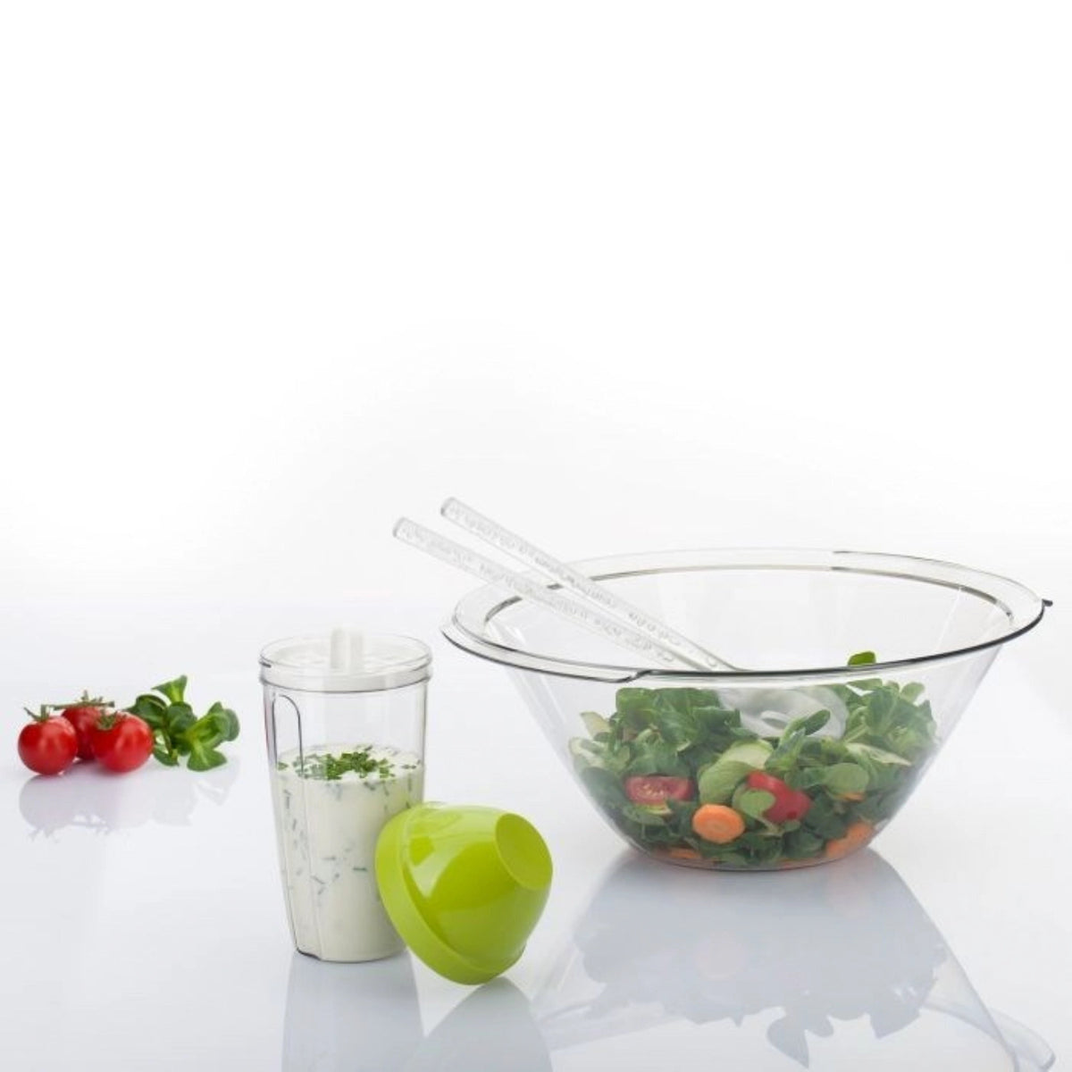 Schüttelbecher Maxi, 0,5 l, apfelgrün in Grün präsentiert im Onlineshop von KAQTU Design AG. Küchenhelfer ist von Westmark