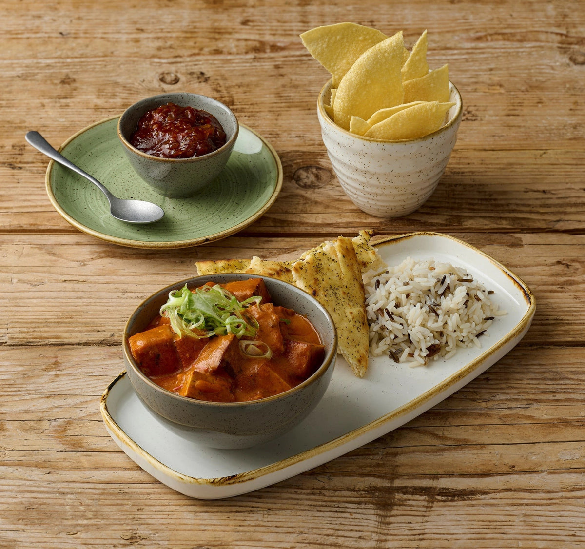 Stonecast Chefs Walled Oblong Platte Barley weiss 35x18.5 cm in Weiss präsentiert im Onlineshop von KAQTU Design AG. Platte ist von Churchill