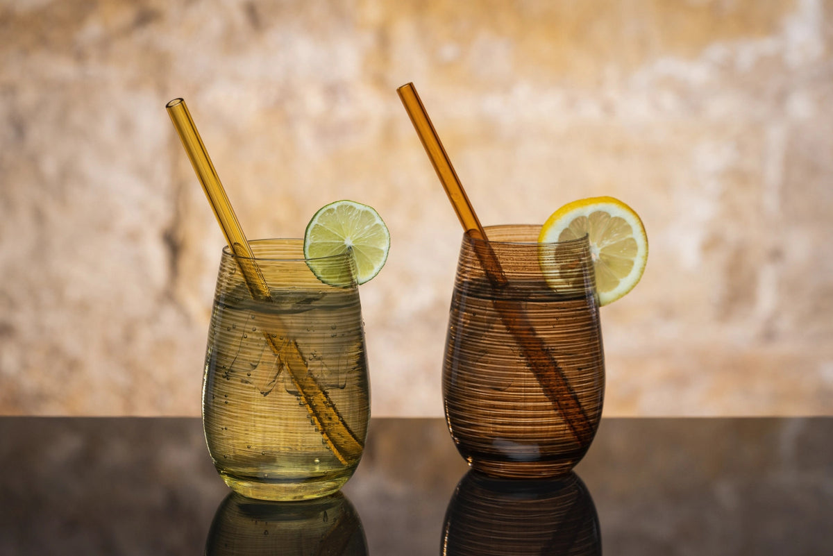 Twister Longdrink Becher 465ml von Stölzle, Cocktailglas aus Glas mit rundem Boden, Durchmesser 8.5 cm, Höhe 12 cm, erhältlich in mehreren Farben.