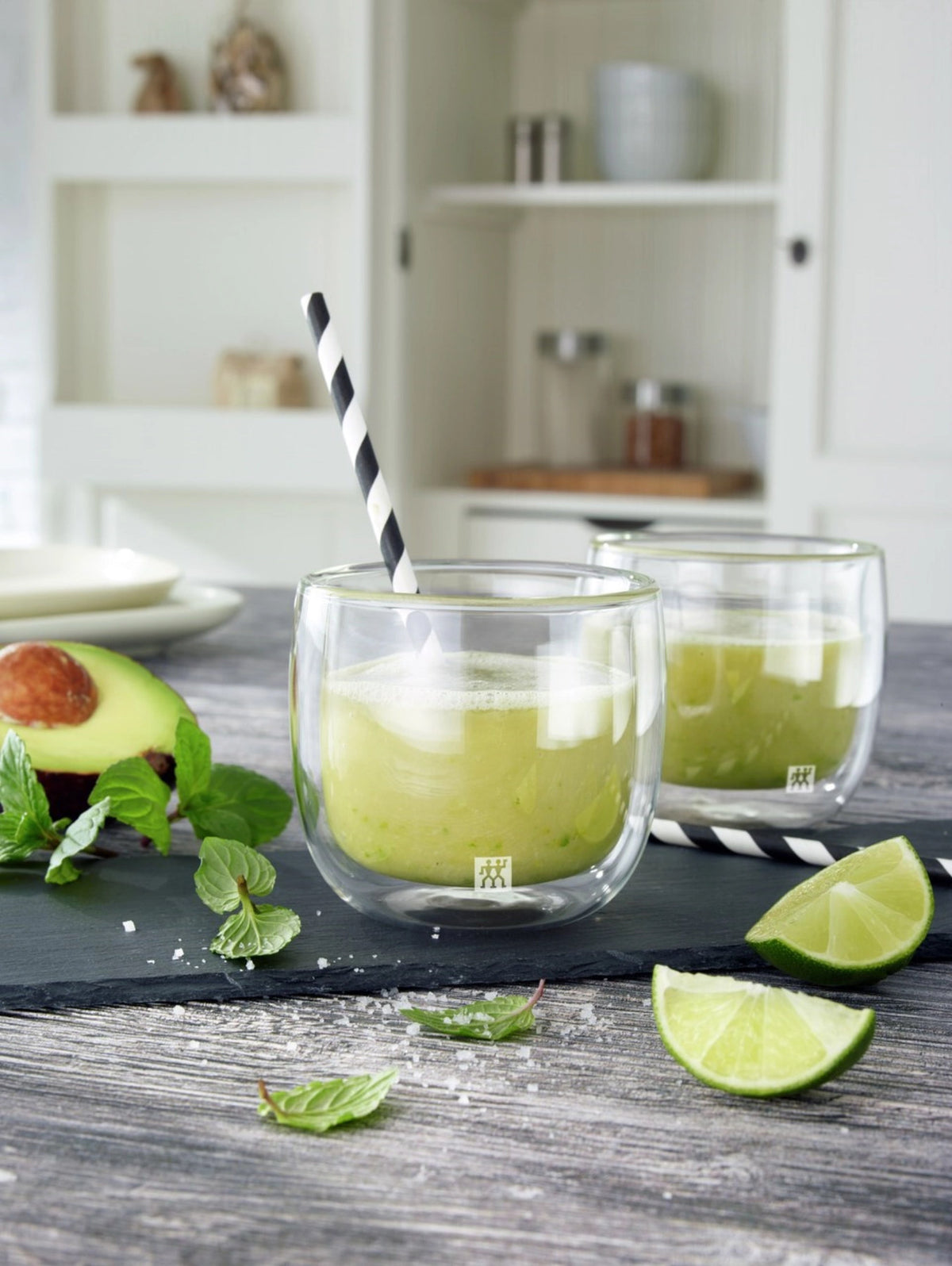 Sorrento Teegläser doppelwandig, 2er Set, 240 ml in Transparent präsentiert im Onlineshop von KAQTU Design AG. Tasse ist von Zwilling Kitchen
