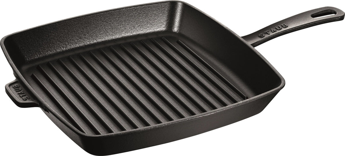 American Grillpfanne 30 cm, Schwarz, Gusseisen in Schwarz präsentiert im Onlineshop von KAQTU Design AG. Bratpfanne ist von Staub