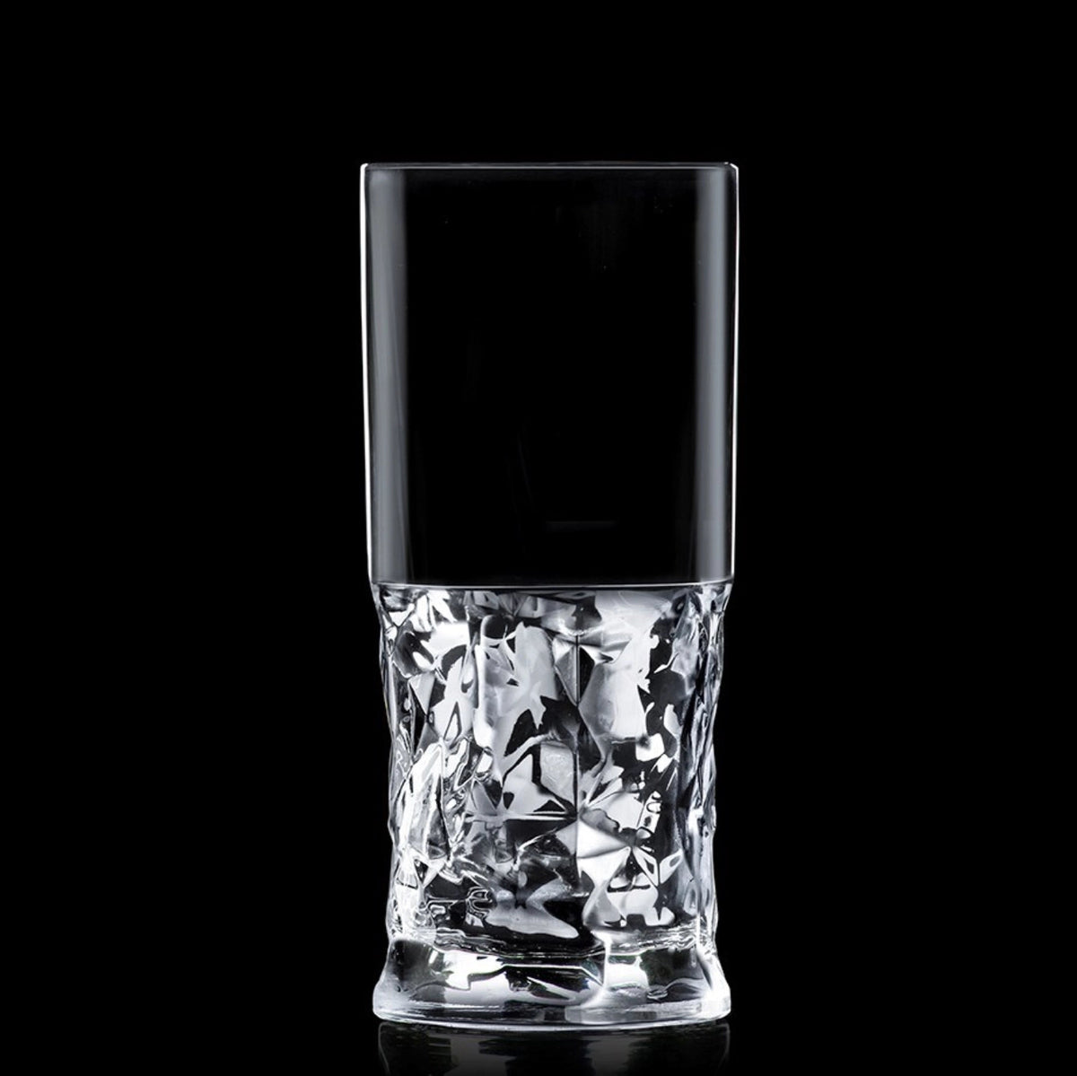 6er Set transparente Trinkgläser aus Glas von RCR, Funky Hb Becher mit Ø7 cm und Höhe 15.5 cm, Fassungsvermögen 35cl, auf hellem Hintergrund.