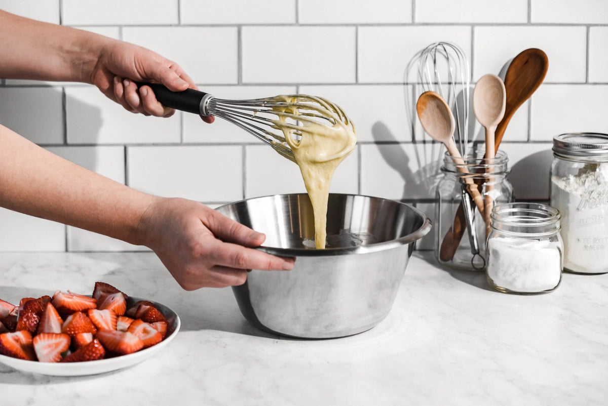 Küchenschüssel konisch Ø16cm 1lt in Silber präsentiert im Onlineshop von KAQTU Design AG. Schüssel ist von de Buyer