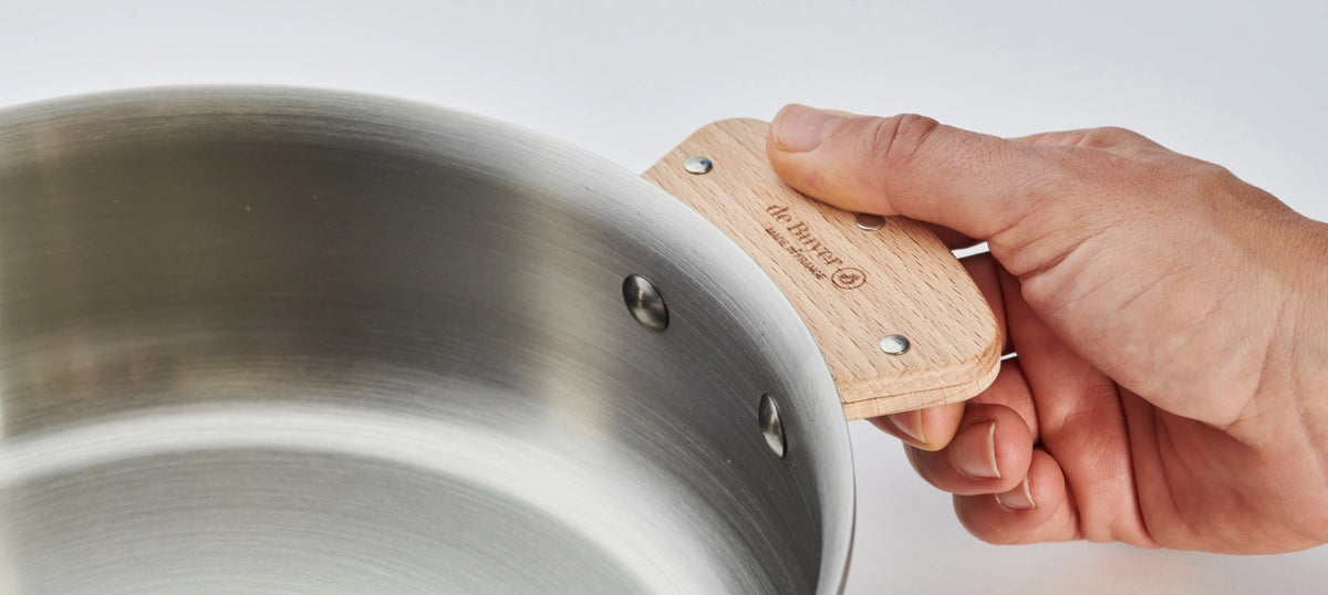2er Set Alchimy Loqy Griff abnehmbar aus Buchenholz in Braun präsentiert im Onlineshop von KAQTU Design AG. Kochbesteck ist von de Buyer