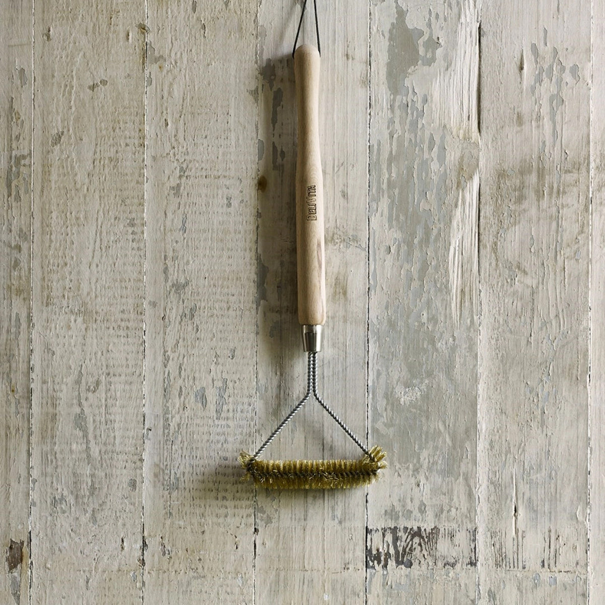 Ofenbürste in Silber präsentiert im Onlineshop von KAQTU Design AG. Grillzubehör ist von Delivita