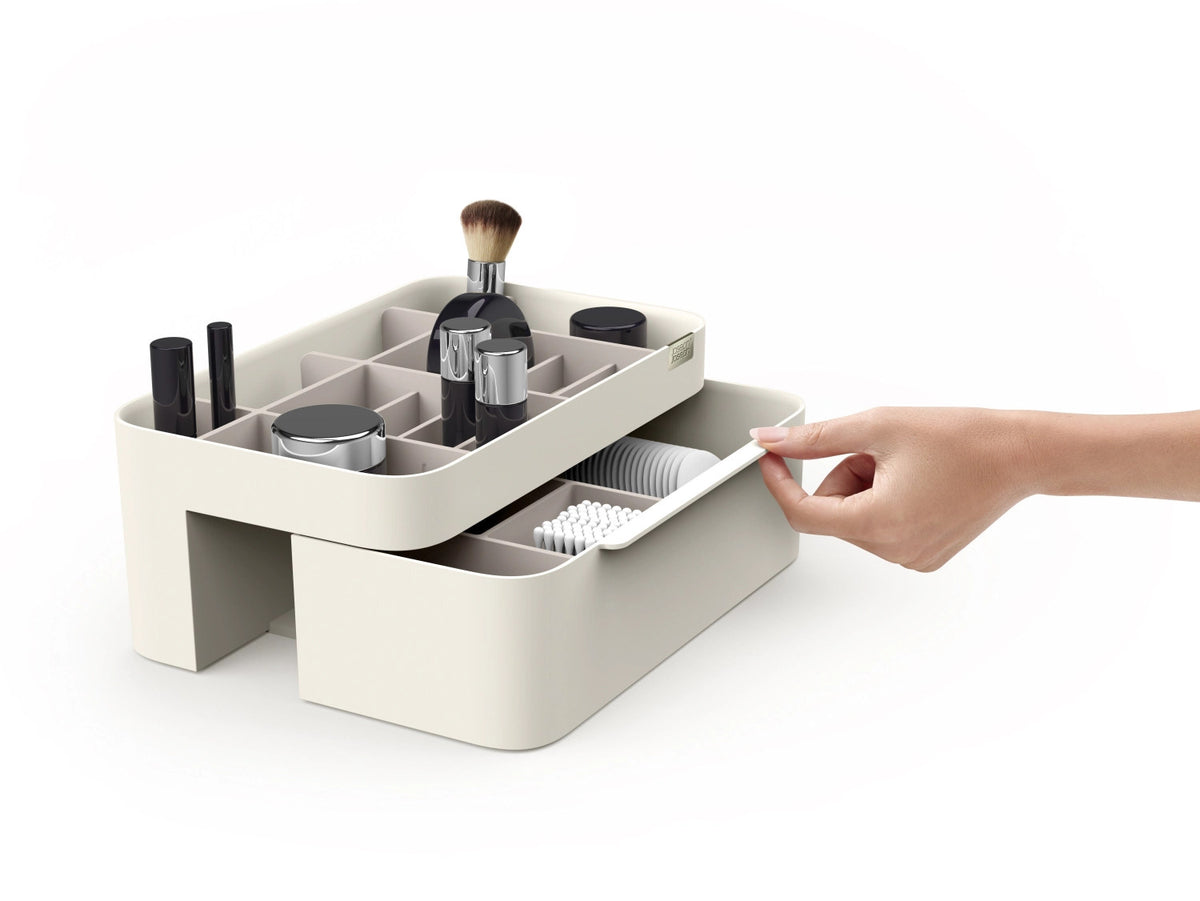 Viva grosser kosmetischer Organizer mit abnehmbarem Spiegel in Beige präsentiert im Onlineshop von KAQTU Design AG. Pflege ist von Joseph Joseph