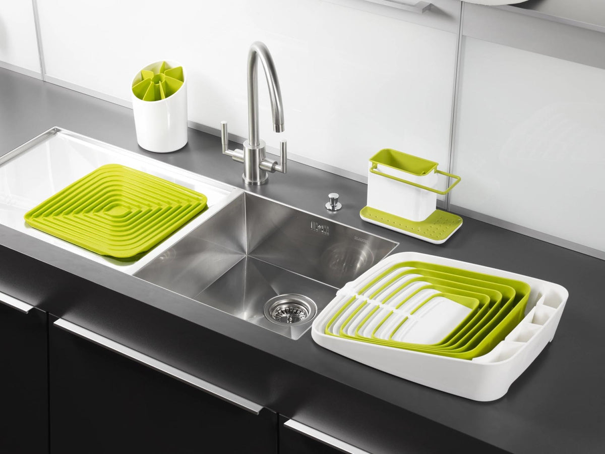 Sink Caddy grün weiss 20x13.5x11.5cm in Grün präsentiert im Onlineshop von KAQTU Design AG. Abwasch ist von Joseph Joseph