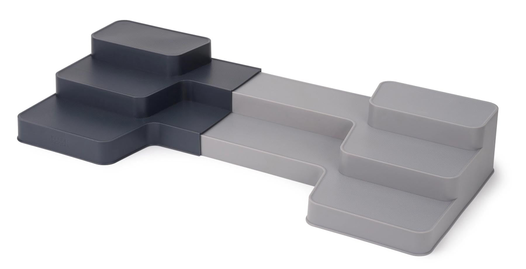 CupboardStore Organizer, erweiterbar in Grau präsentiert im Onlineshop von KAQTU Design AG. Teller ist von Joseph Joseph