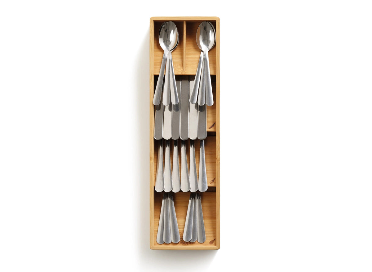 DrawerStore Kompakter Besteckkasten aus Bambus in Braun präsentiert im Onlineshop von KAQTU Design AG. Küchenhelfer ist von Joseph Joseph