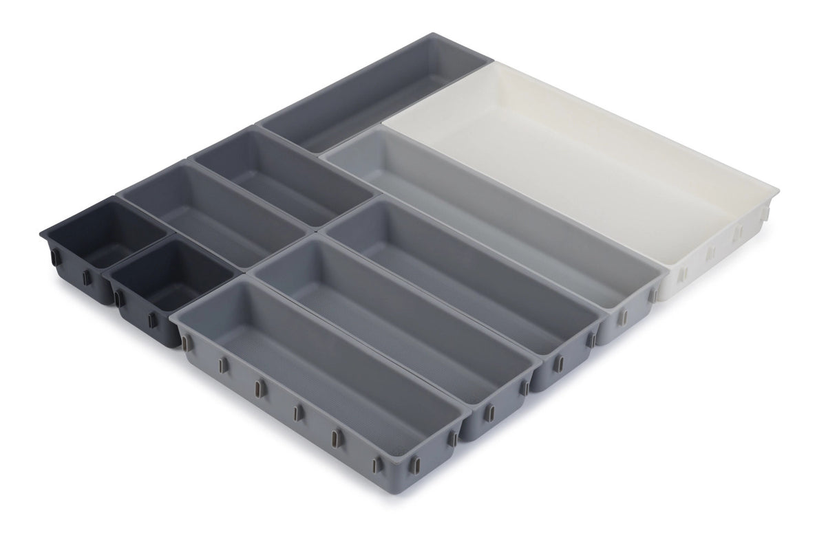 Blox 10-teiliges Schubladen-Organizer-Set in Silber präsentiert im Onlineshop von KAQTU Design AG. Aufbewahrungsbehälter ist von Joseph Joseph