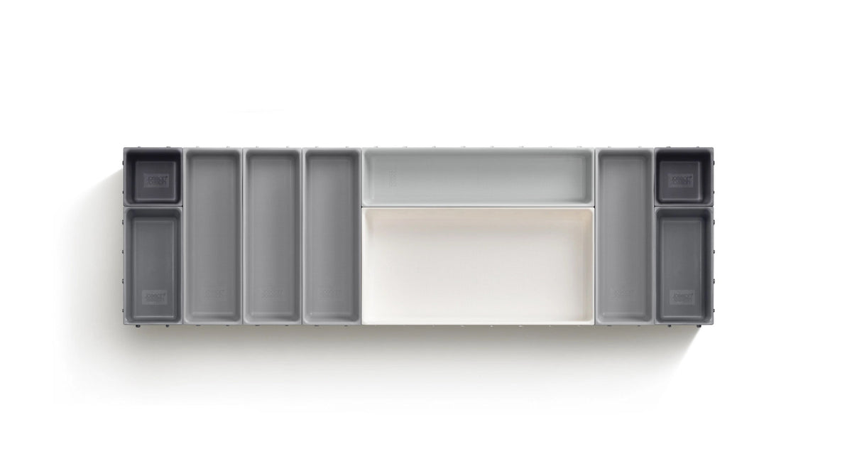 Blox 10-teiliges Schubladen-Organizer-Set in Silber präsentiert im Onlineshop von KAQTU Design AG. Aufbewahrungsbehälter ist von Joseph Joseph
