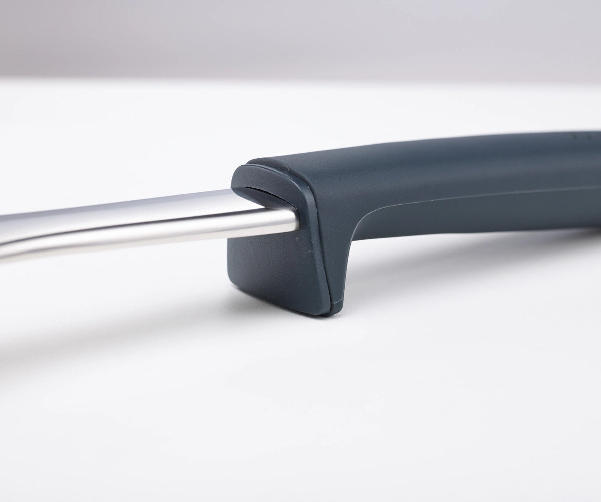 Edelstahl Collection Elevate Karussell - Edelstahl Nylon in Silber präsentiert im Onlineshop von KAQTU Design AG. Küchenhelfer ist von Joseph Joseph