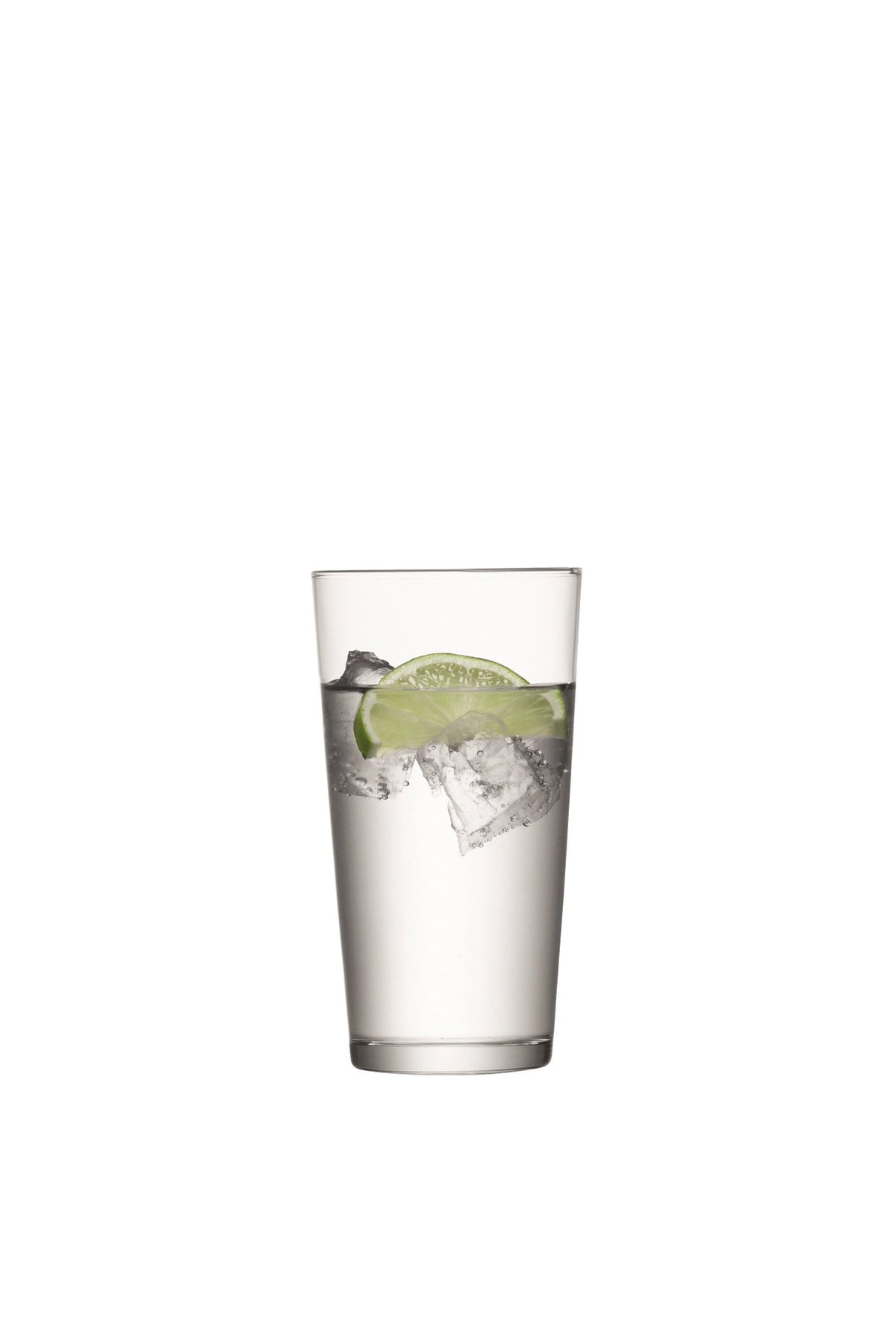 Transparentes Trinkglas Gio von LSA aus Glas, schlanke zylindrische Form mit feiner Wand, 7 cm Durchmesser, 13 cm Höhe, stapelbar.