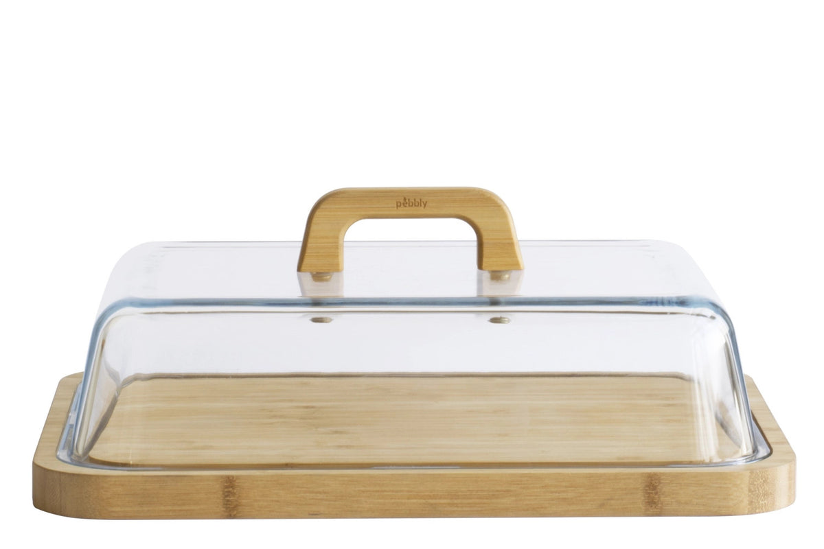 Pebbly Käsebox mit Glasdeckel inkl. Bambus-Brett 34x25x9.5cm in Braun präsentiert im Onlineshop von KAQTU Design AG. Käsezubehör ist von Pebbly