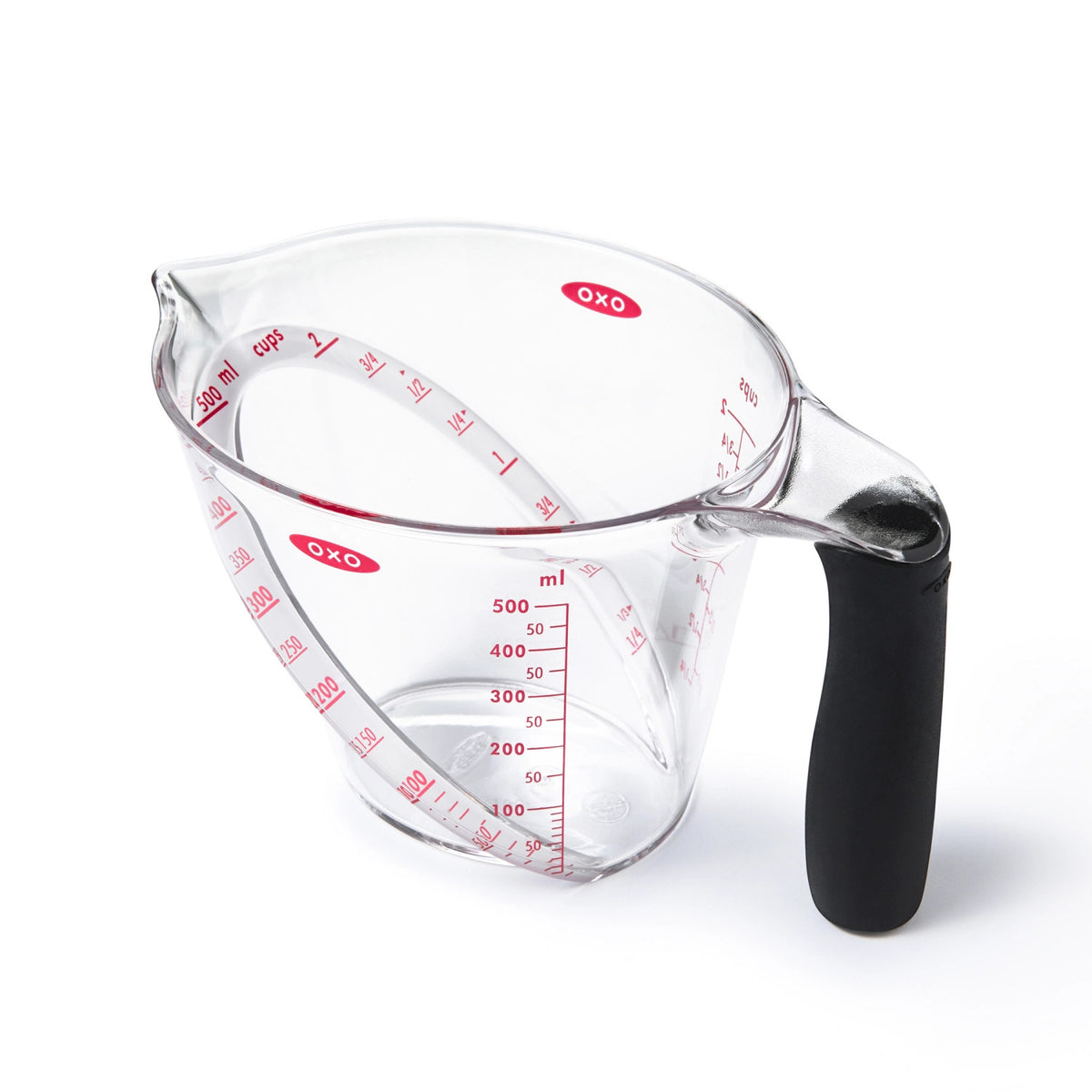 Abgewinkelter Messbecher, 500 ml in Transparent präsentiert im Onlineshop von KAQTU Design AG. Küchenhelfer ist von OXO