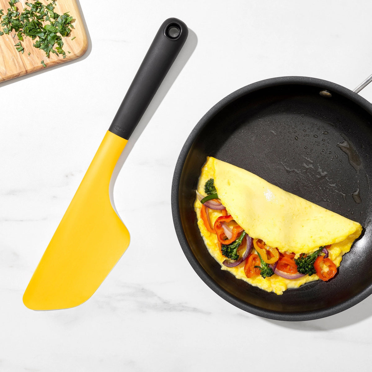 Good Grips Crêpeswender, 30cm in Gelb präsentiert im Onlineshop von KAQTU Design AG. Pfannenwender ist von OXO
