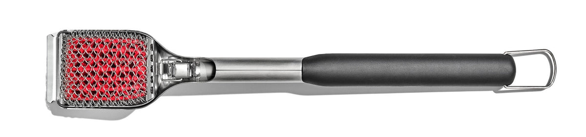 Good Grips Grillbürste 51.3x7.8cm in Rot präsentiert im Onlineshop von KAQTU Design AG. Grillzubehör ist von OXO
