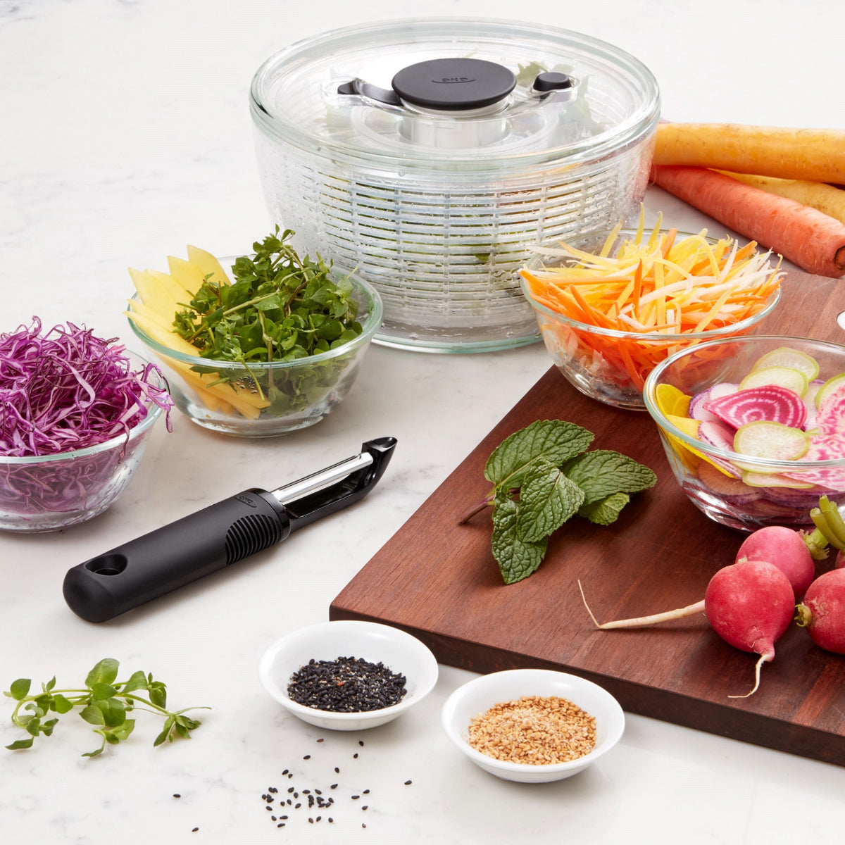 Salatschleuder, rund klein, transparent, 2.7 lt in Transparent präsentiert im Onlineshop von KAQTU Design AG. Salatzubehör ist von OXO