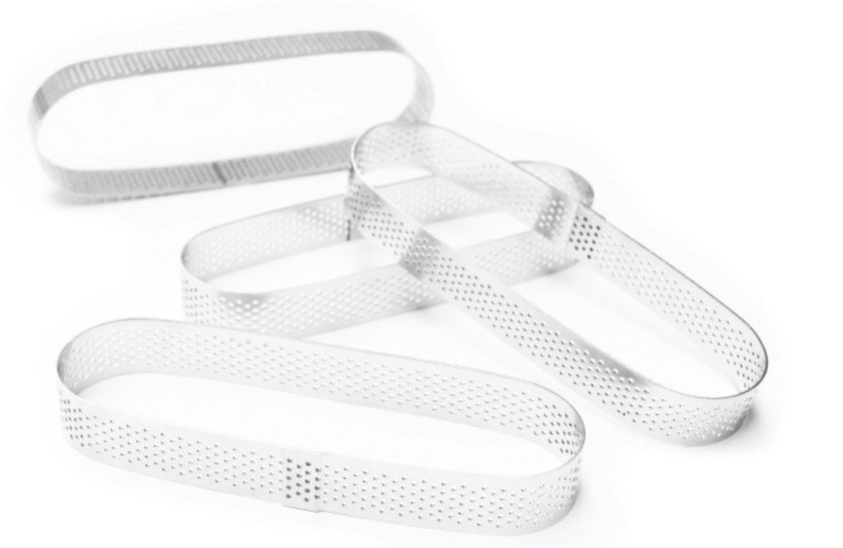 4er Set Tortenringe perforiert oval 15x4cm in Silber präsentiert im Onlineshop von KAQTU Design AG. Backutensilien ist von Scrap Cooking